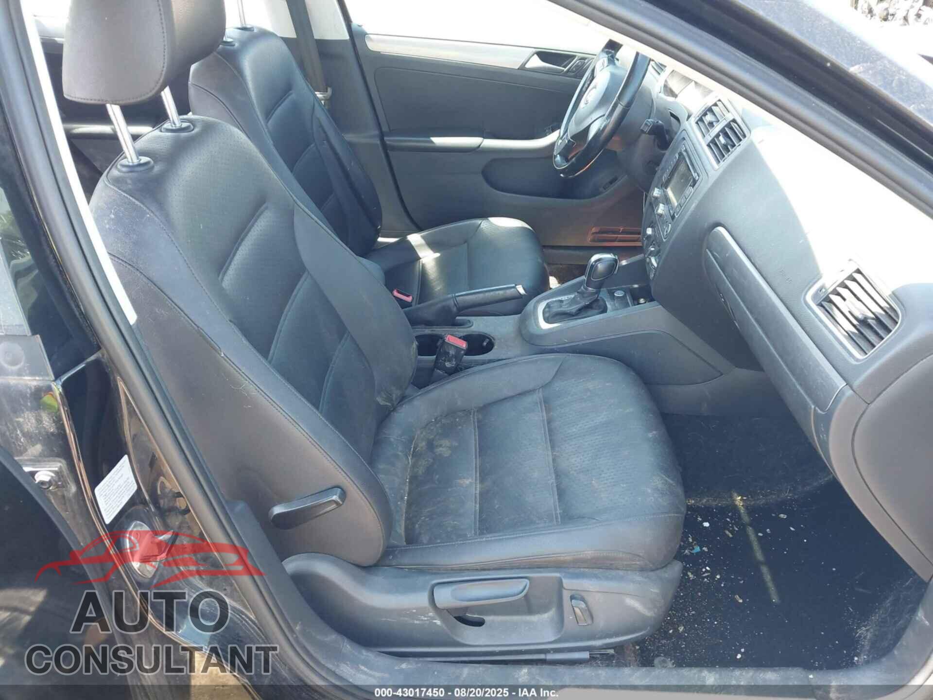 VOLKSWAGEN JETTA 2014 - 3VWLL7AJ1EM444865
