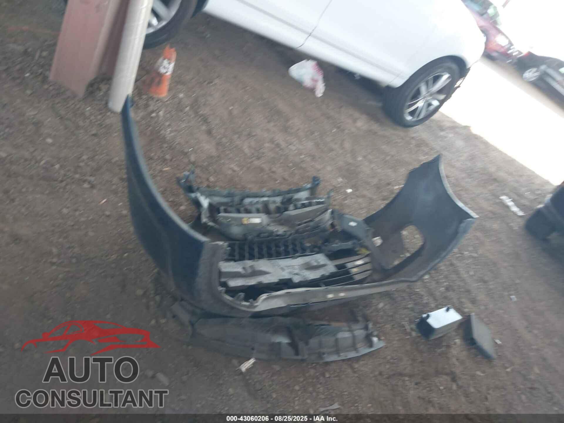 HYUNDAI ACCENT 2017 - KMHCT4AE6HU319182