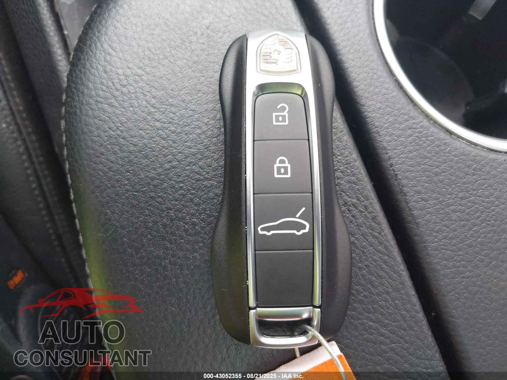PORSCHE PANAMERA 2018 - WP0AA2A79JL101109