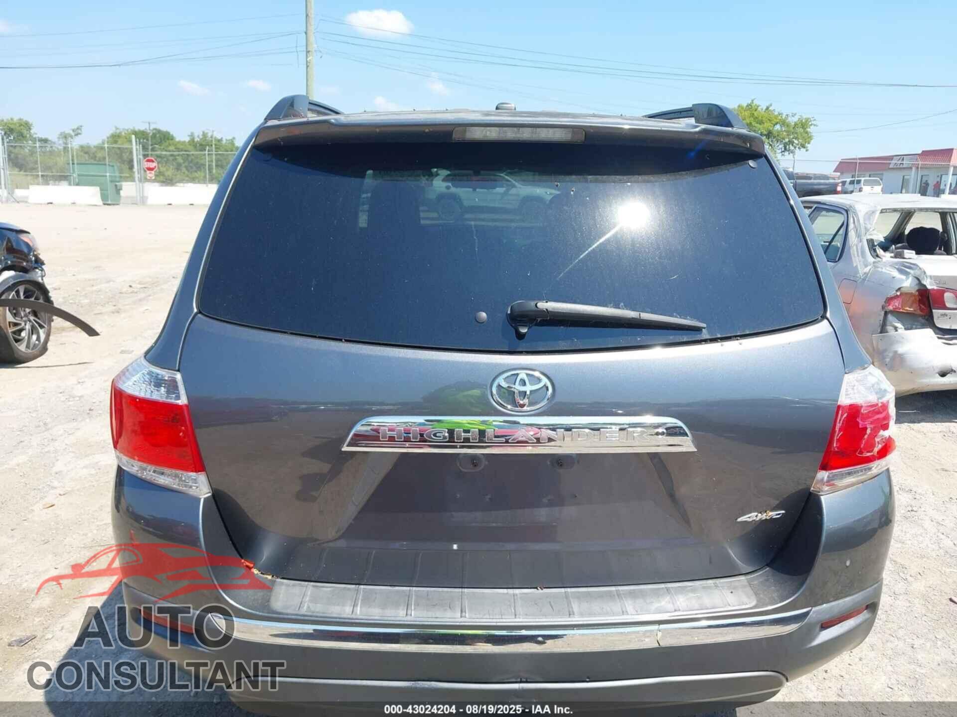 TOYOTA HIGHLANDER 2012 - 5TDBK3EH4CS111123