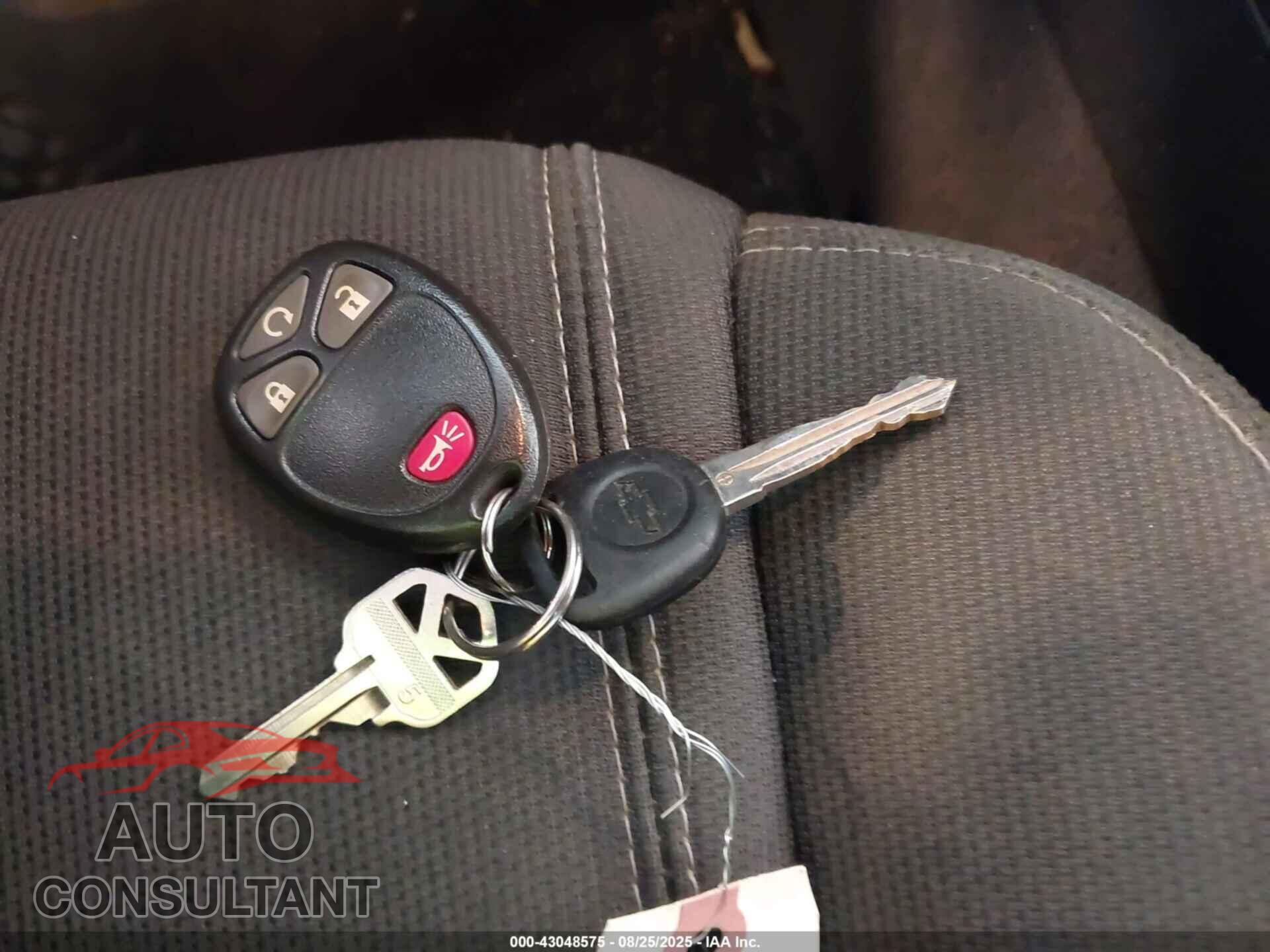 CHEVROLET TRAVERSE 2015 - 1GNKVGKD0FJ283254