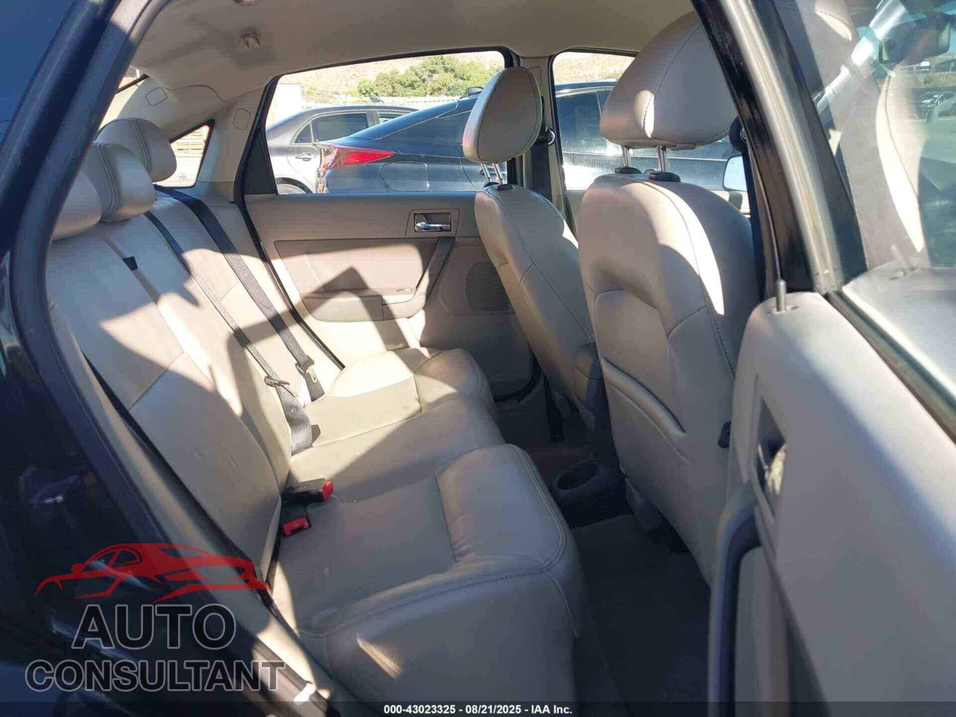 FORD FOCUS 2010 - 1FAHP3HN7AW267169