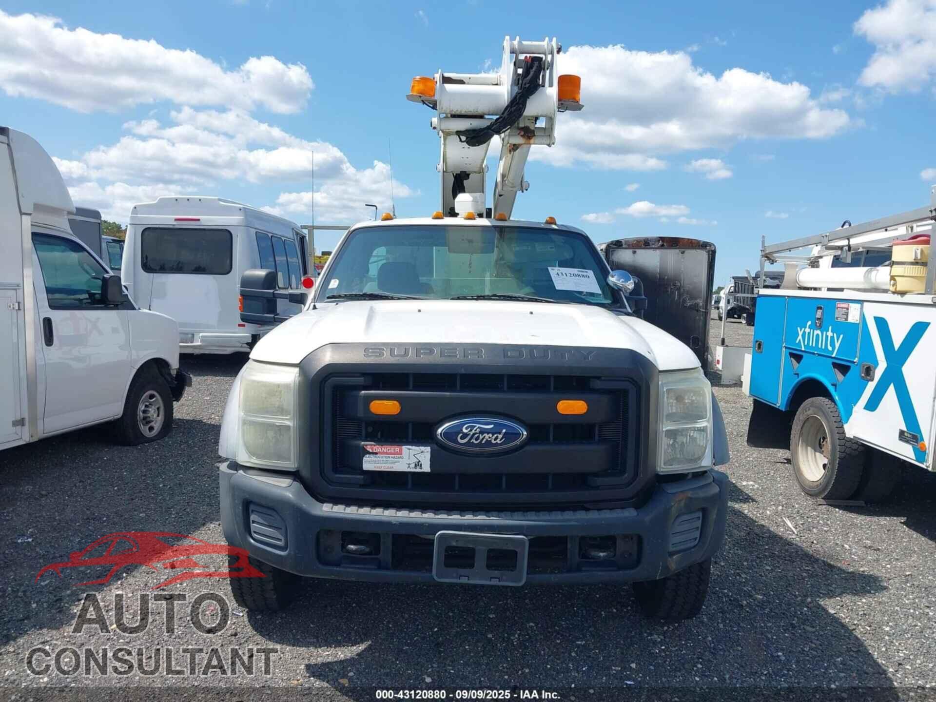 FORD F-450 CHASSIS 2011 - 1FDUF4HY0BEC64502