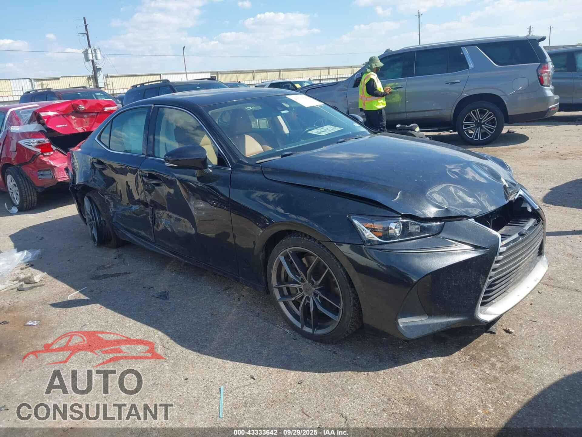 LEXUS IS 300 2017 - JTHCM1D2XH5019896