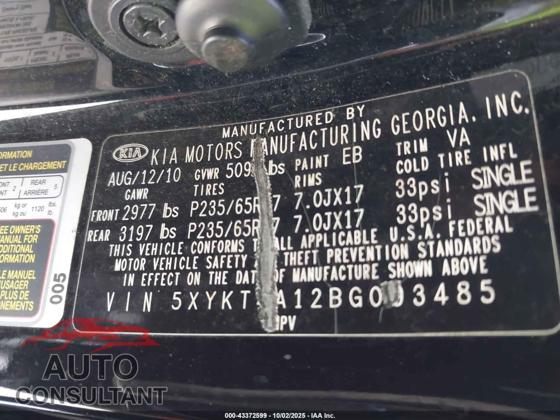 KIA SORENTO 2011 - 5XYKT4A12BG093485