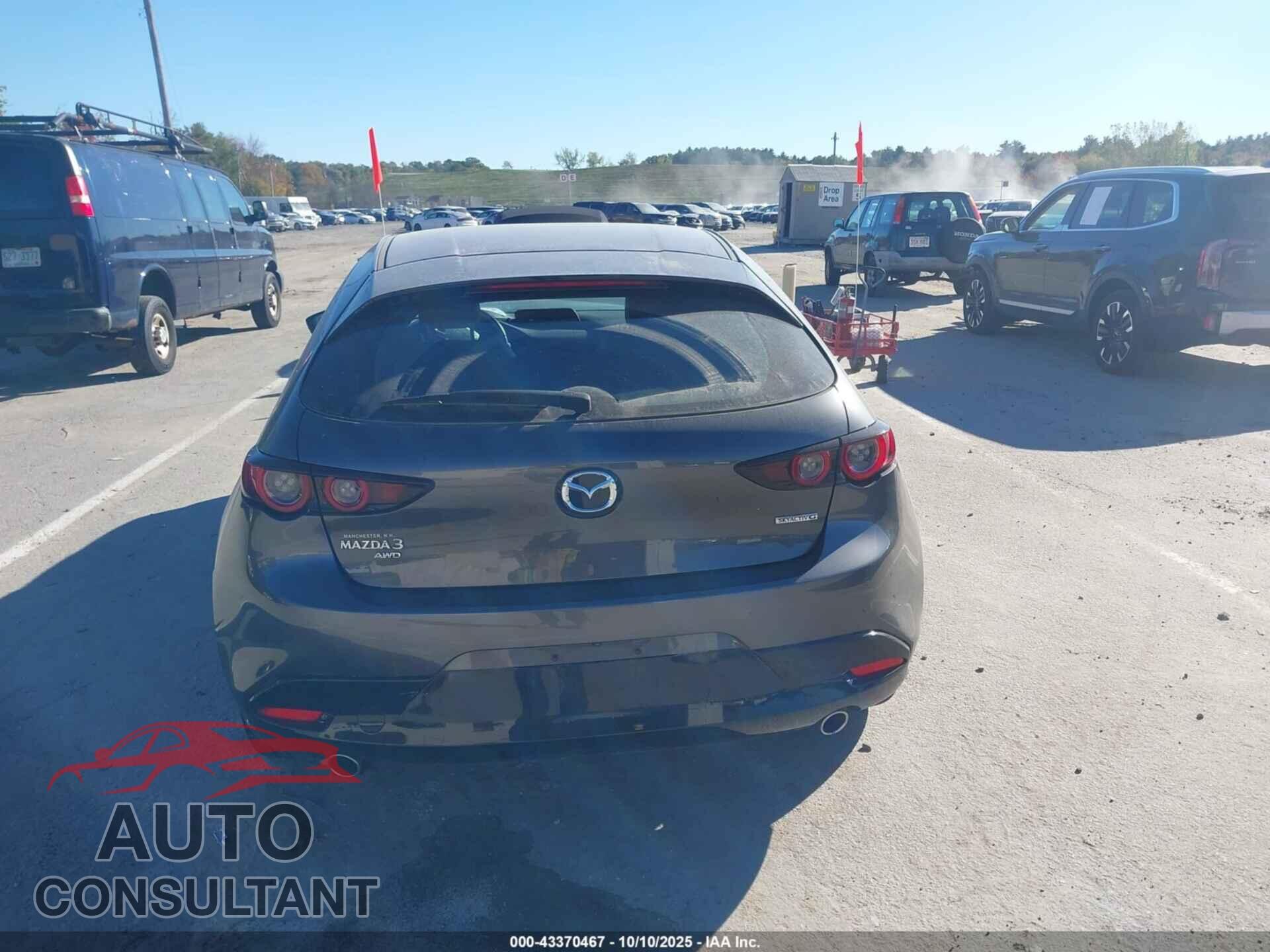 MAZDA MAZDA3 2019 - JM1BPBJM5K1134209