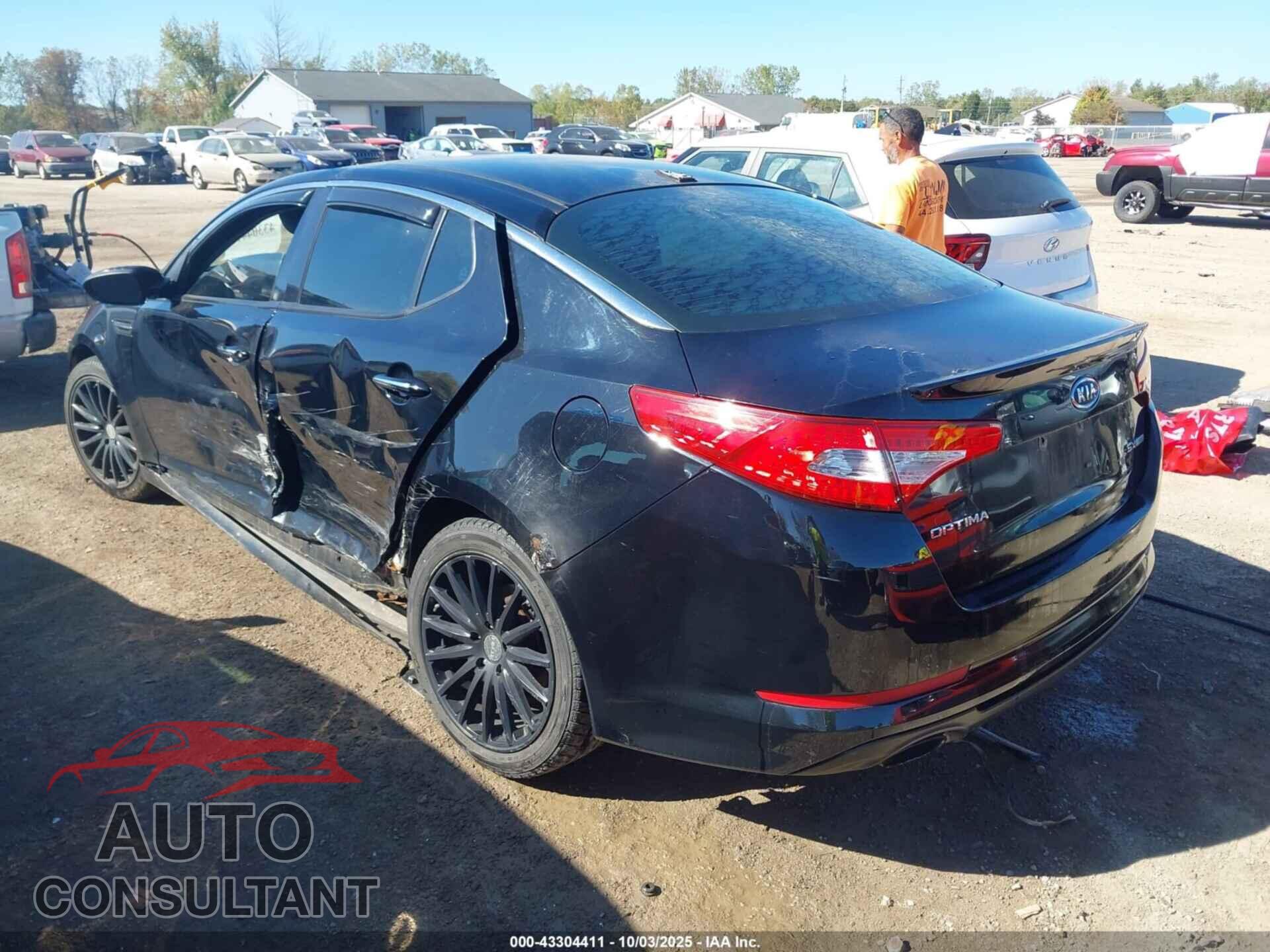 KIA OPTIMA 2012 - 5XXGR4A67CG046975