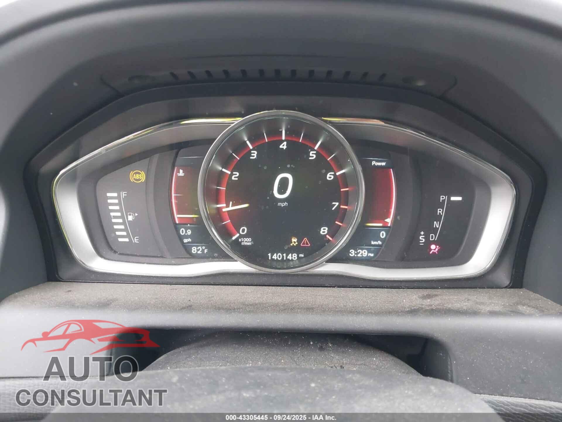 VOLVO XC60 2015 - YV4612RK7F2757513
