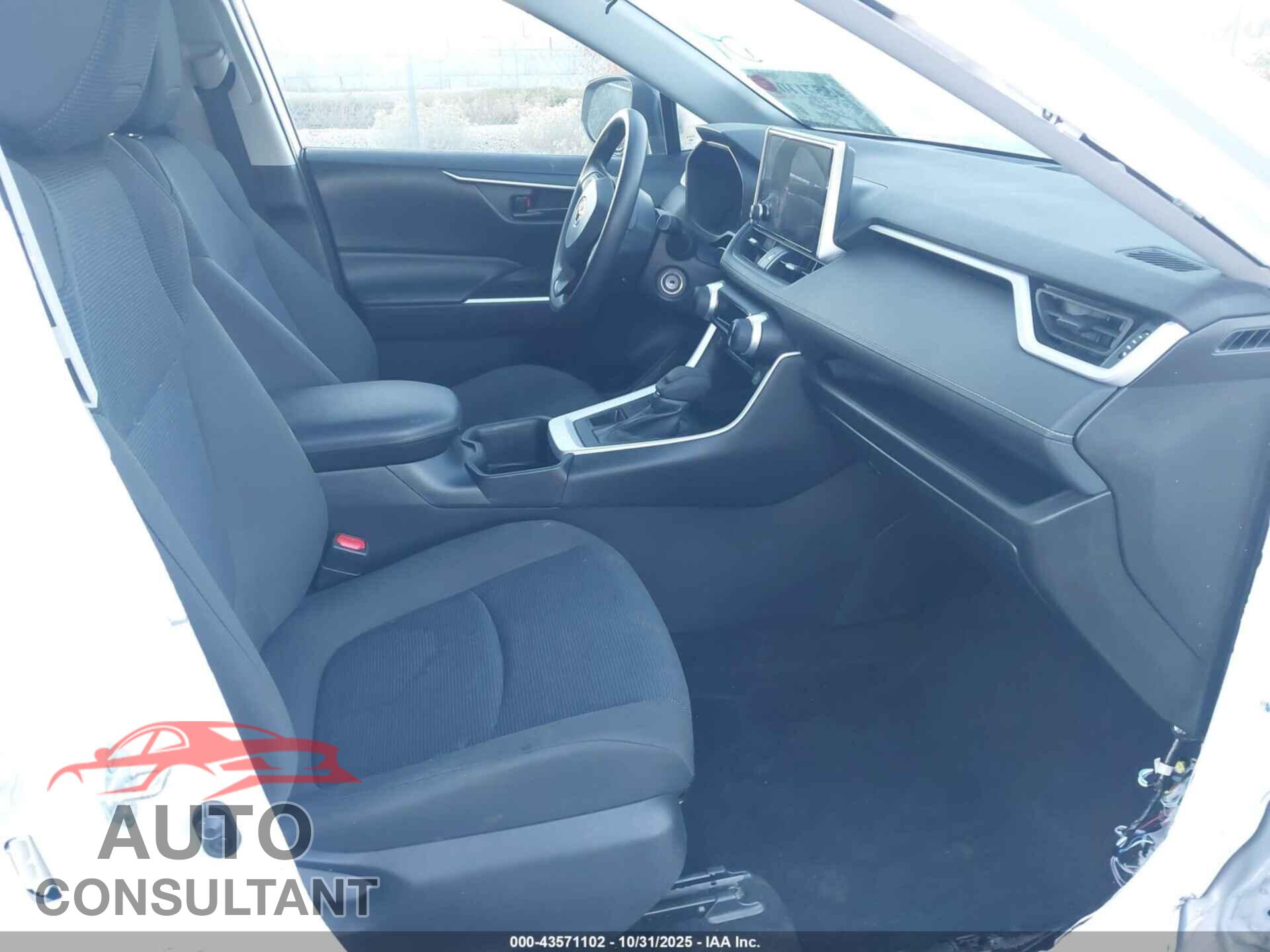 TOYOTA RAV4 2023 - 2T3F1RFV3PW367446