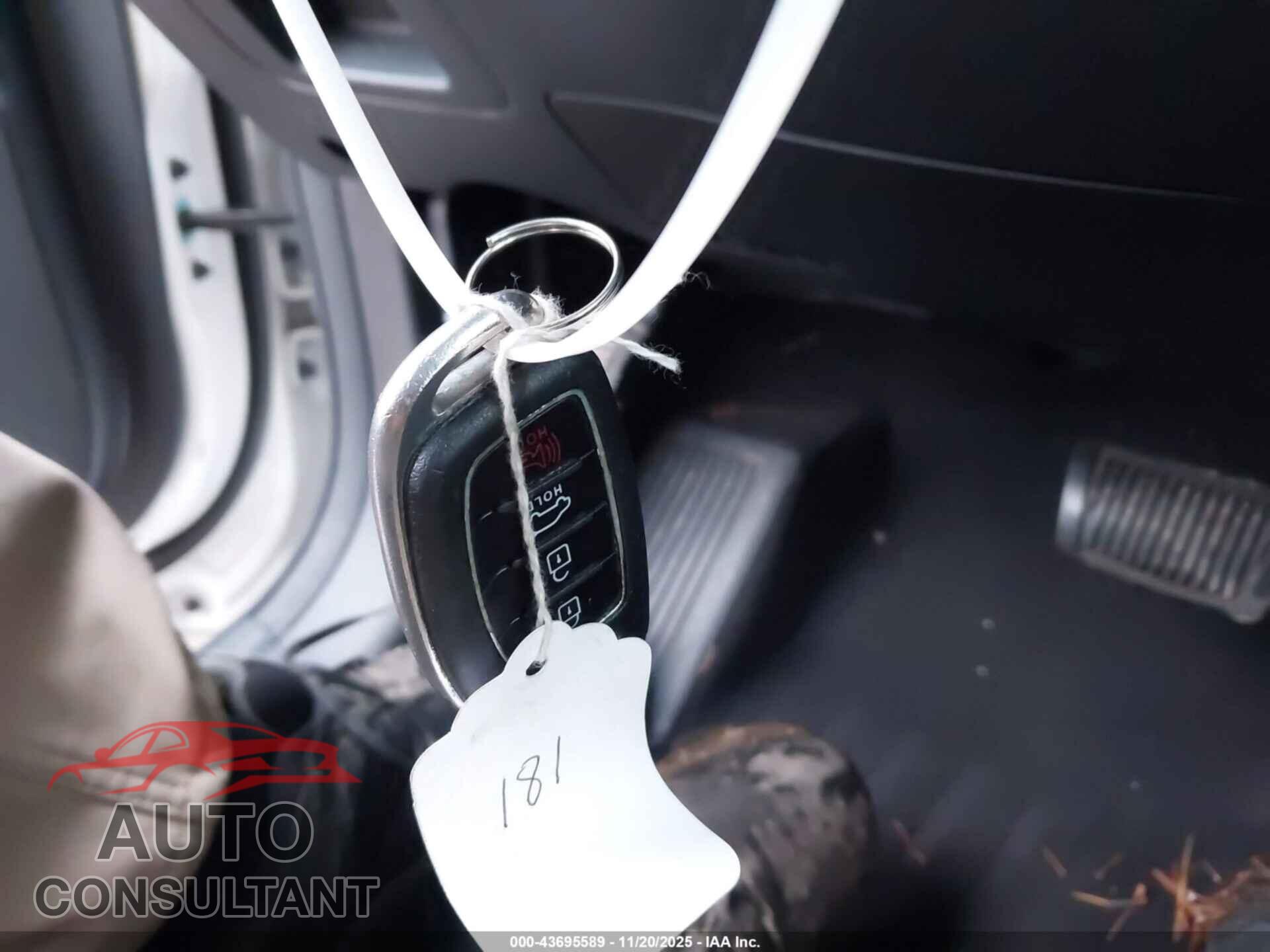 HYUNDAI SANTA FE 2017 - KM8SMDHF3HU199090