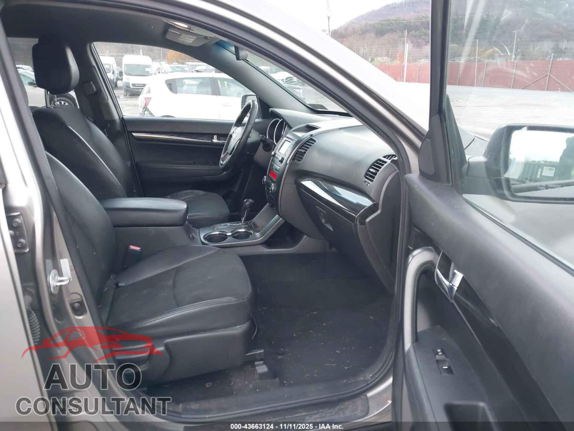 KIA SORENTO 2012 - 5XYKUCA66CG288705