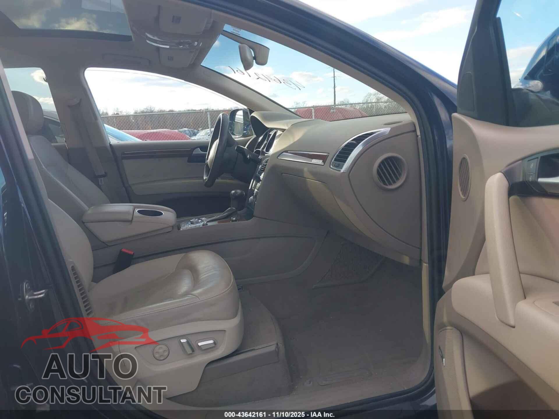AUDI Q7 2015 - WA1LGAFE8FD019960