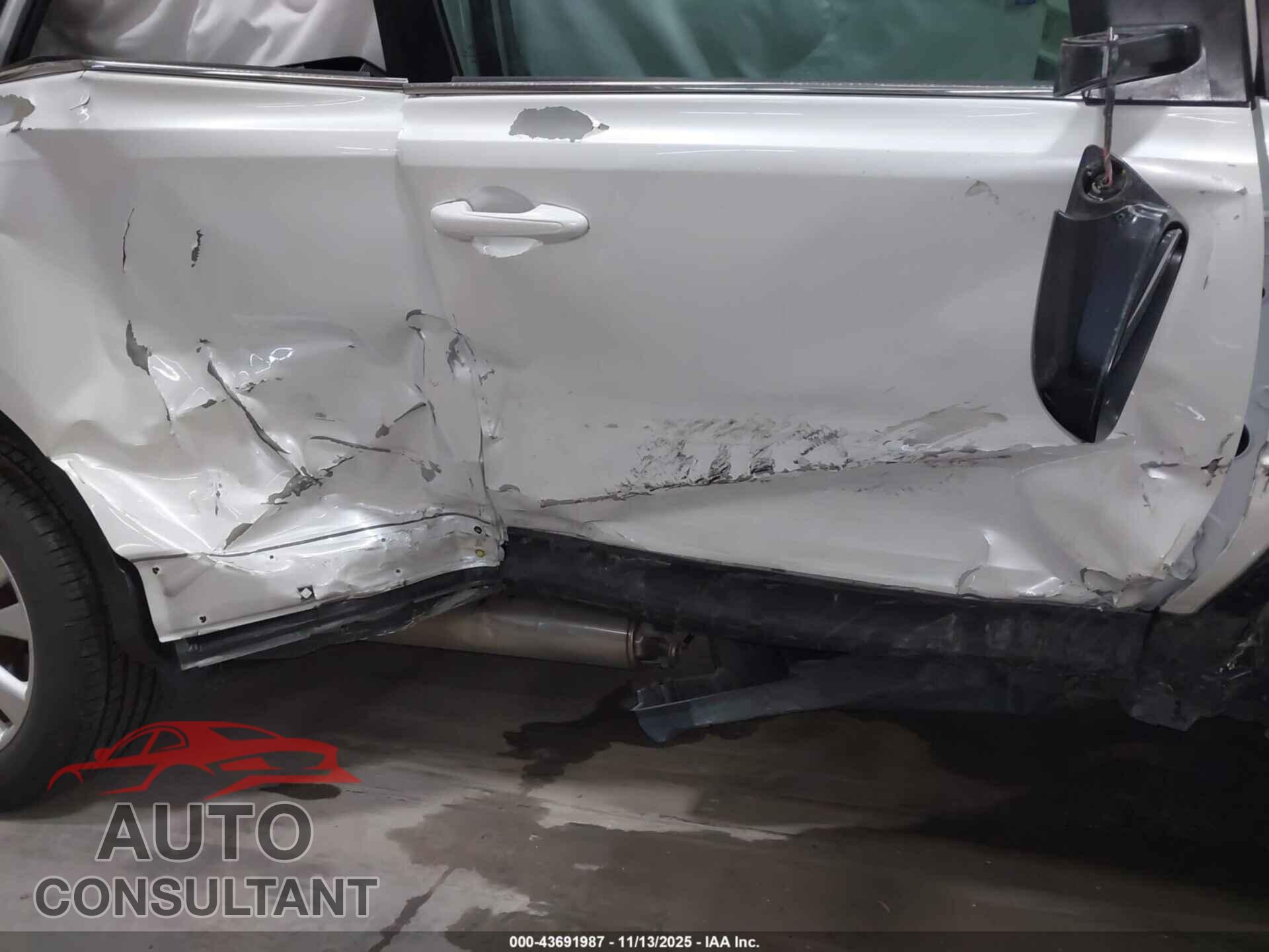 TOYOTA RAV4 2013 - 2T3YFREV5DW060187