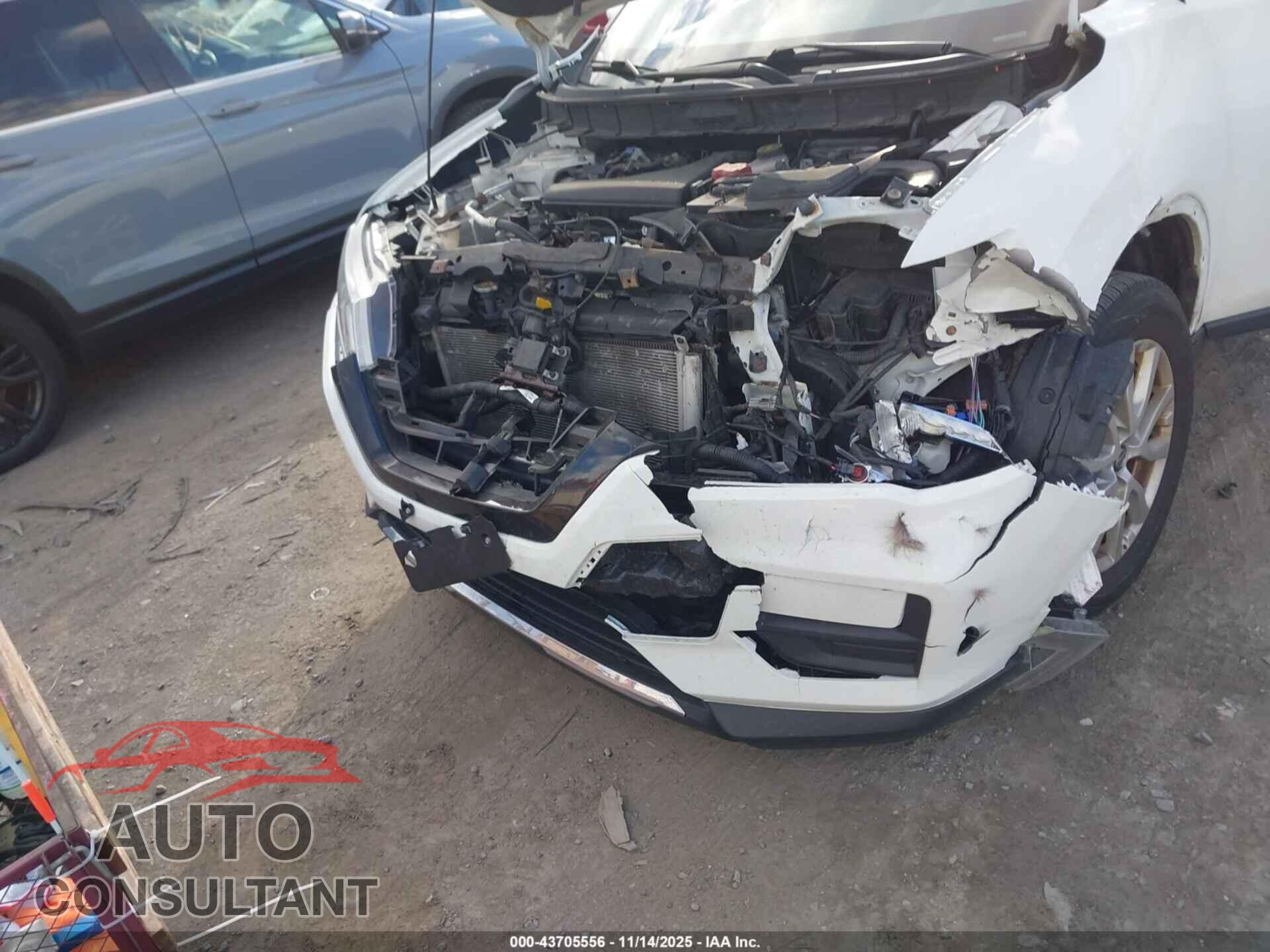 NISSAN ROGUE 2017 - KNMAT2MV6HP574117