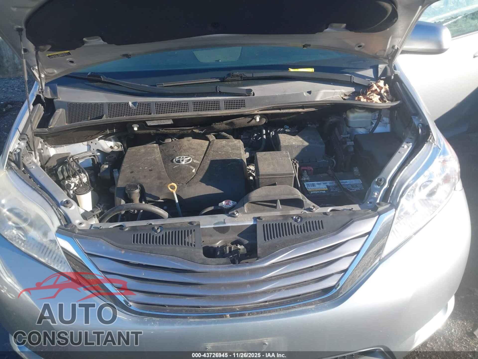 TOYOTA SIENNA 2017 - 5TDYZ3DC3HS861664