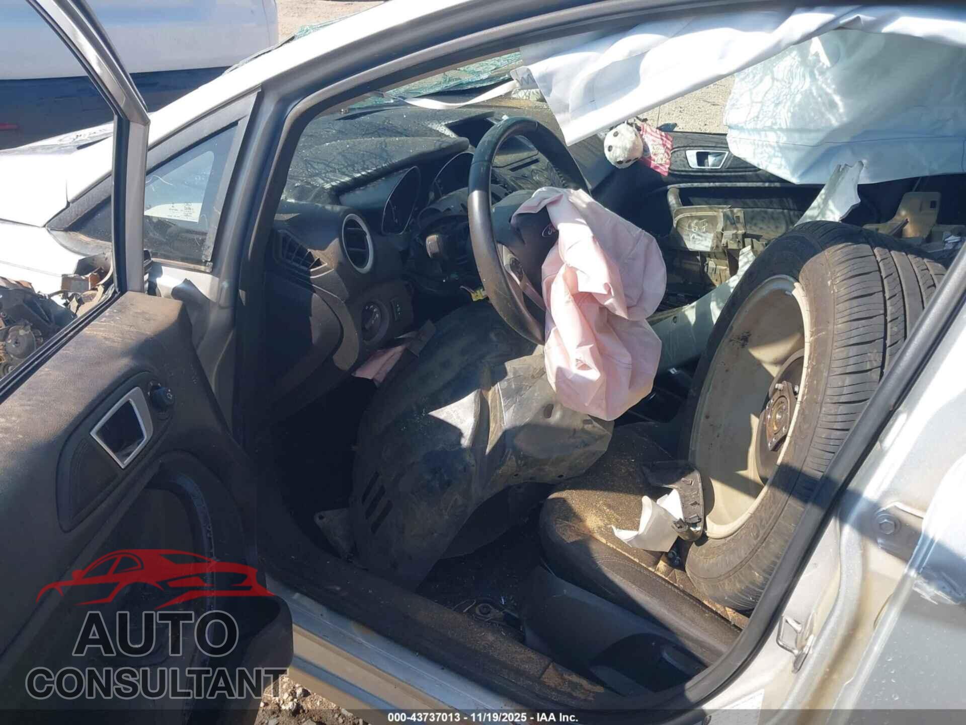 FORD FIESTA 2016 - 3FADP4EJ5GM118807