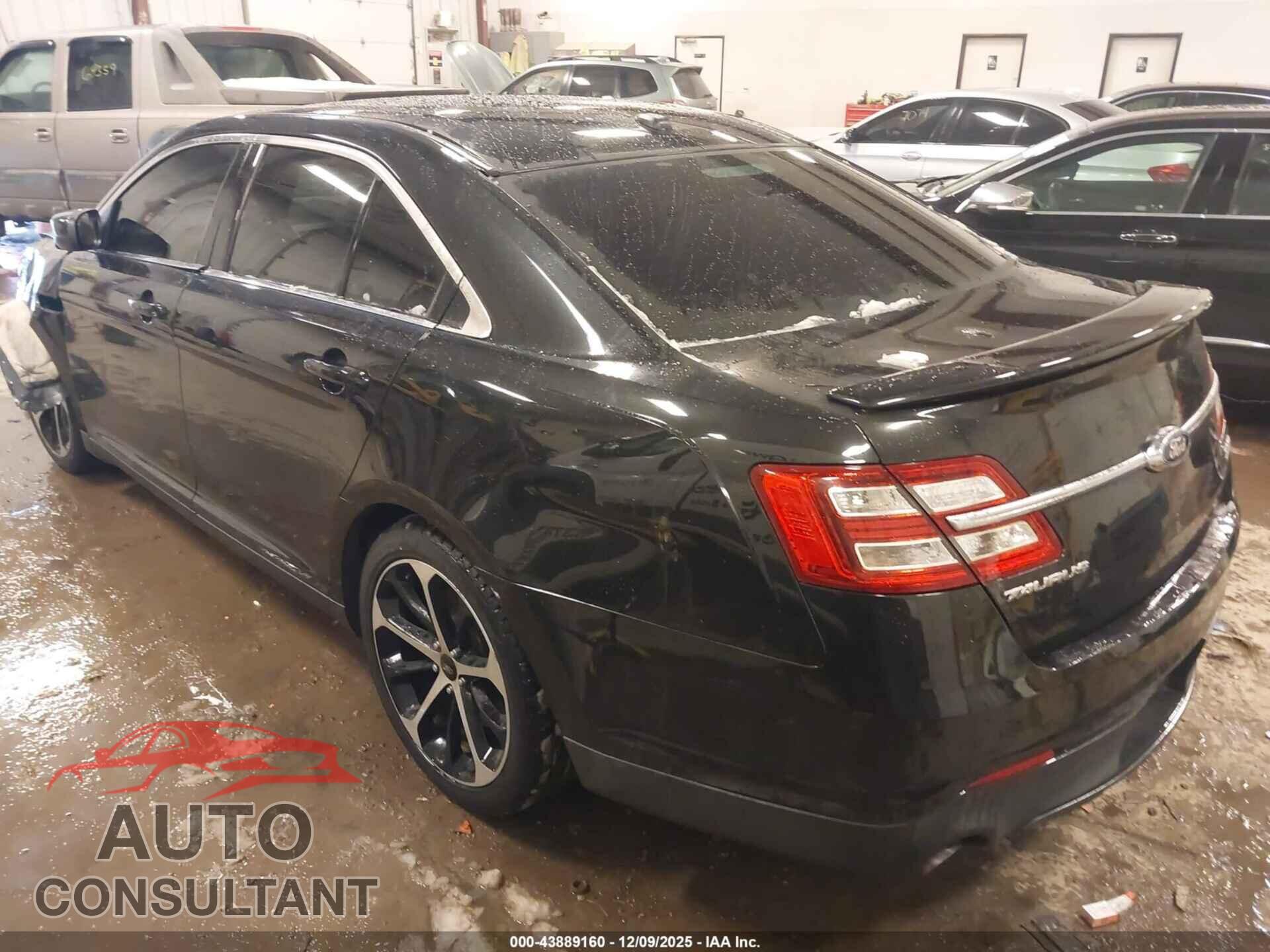 FORD TAURUS 2015 - 1FAHP2KTXFG143755