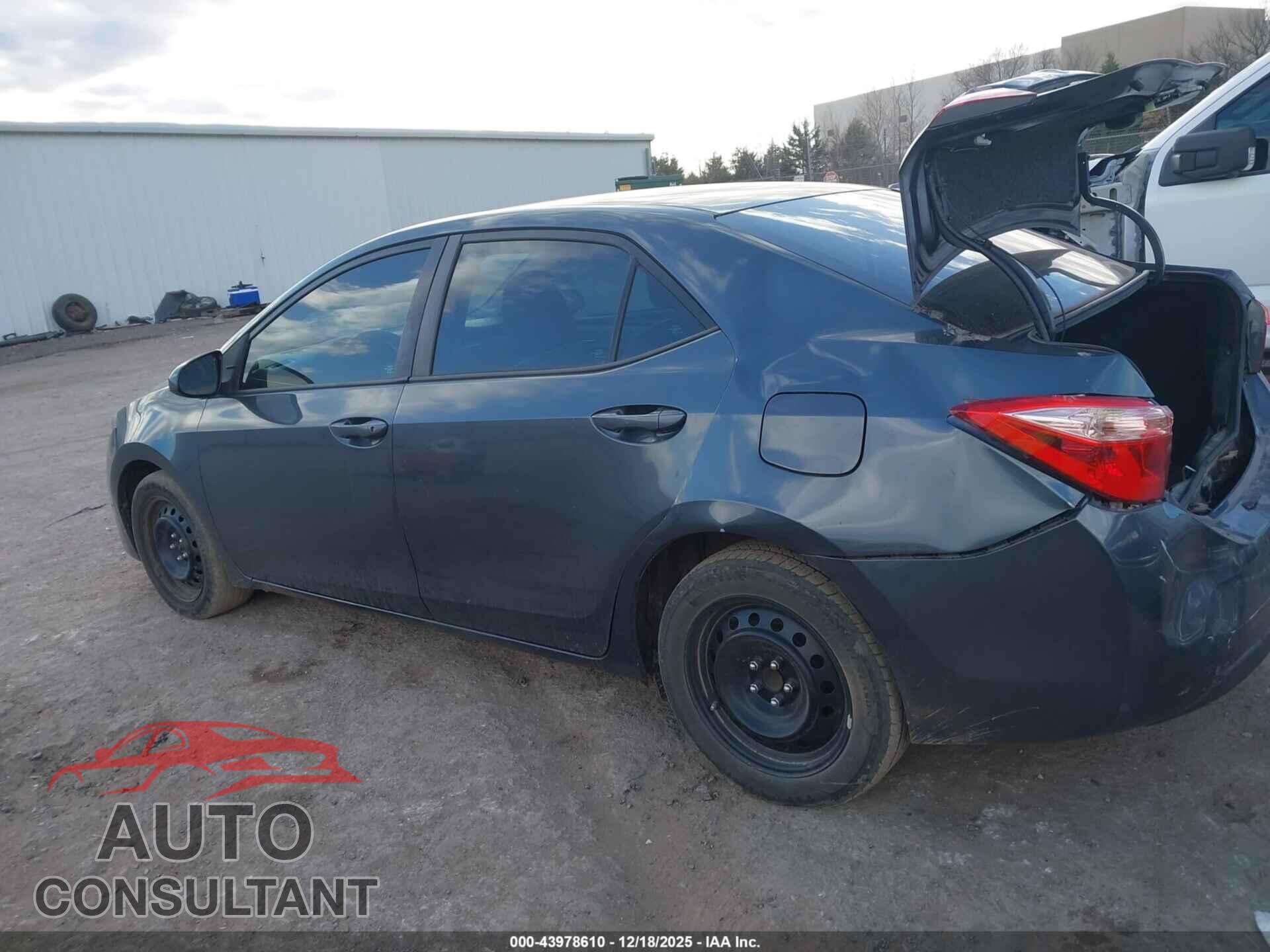 TOYOTA COROLLA 2017 - 5YFBURHE2HP717521