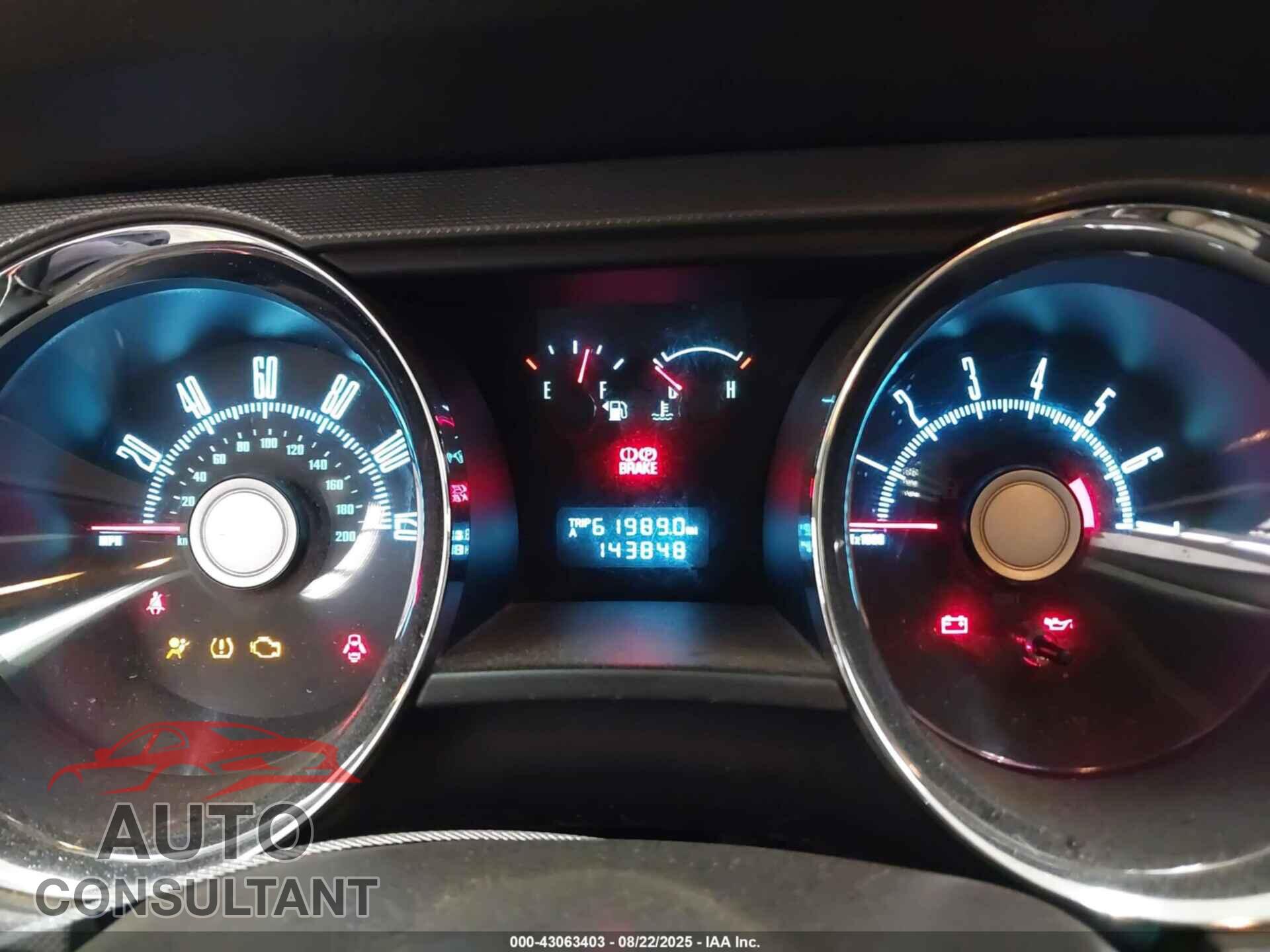 FORD MUSTANG 2010 - 1ZVBP8AN6A5140293