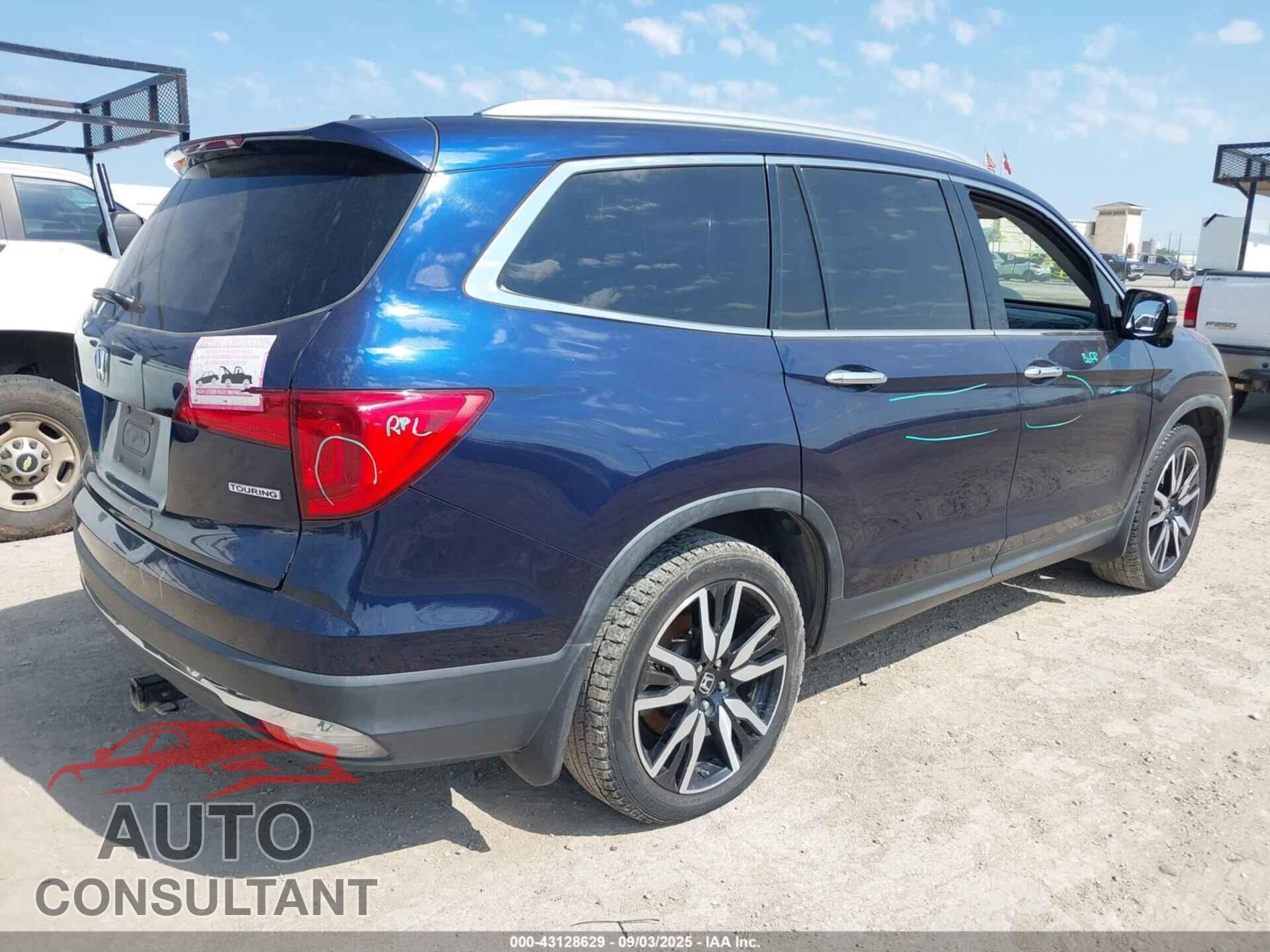 HONDA PILOT 2017 - 5FNYF5H92HB014805