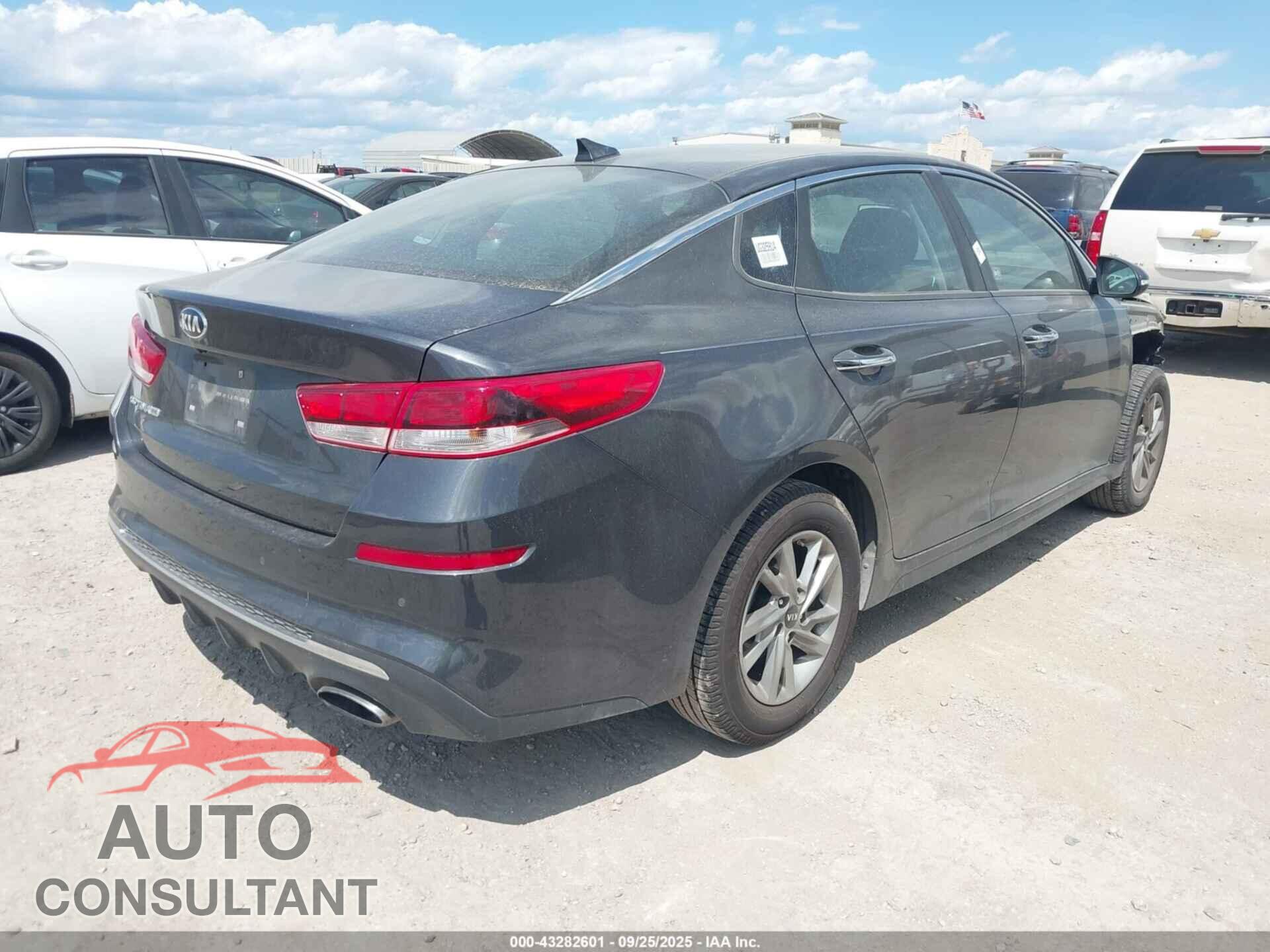 KIA OPTIMA 2019 - 5XXGT4L39KG325914