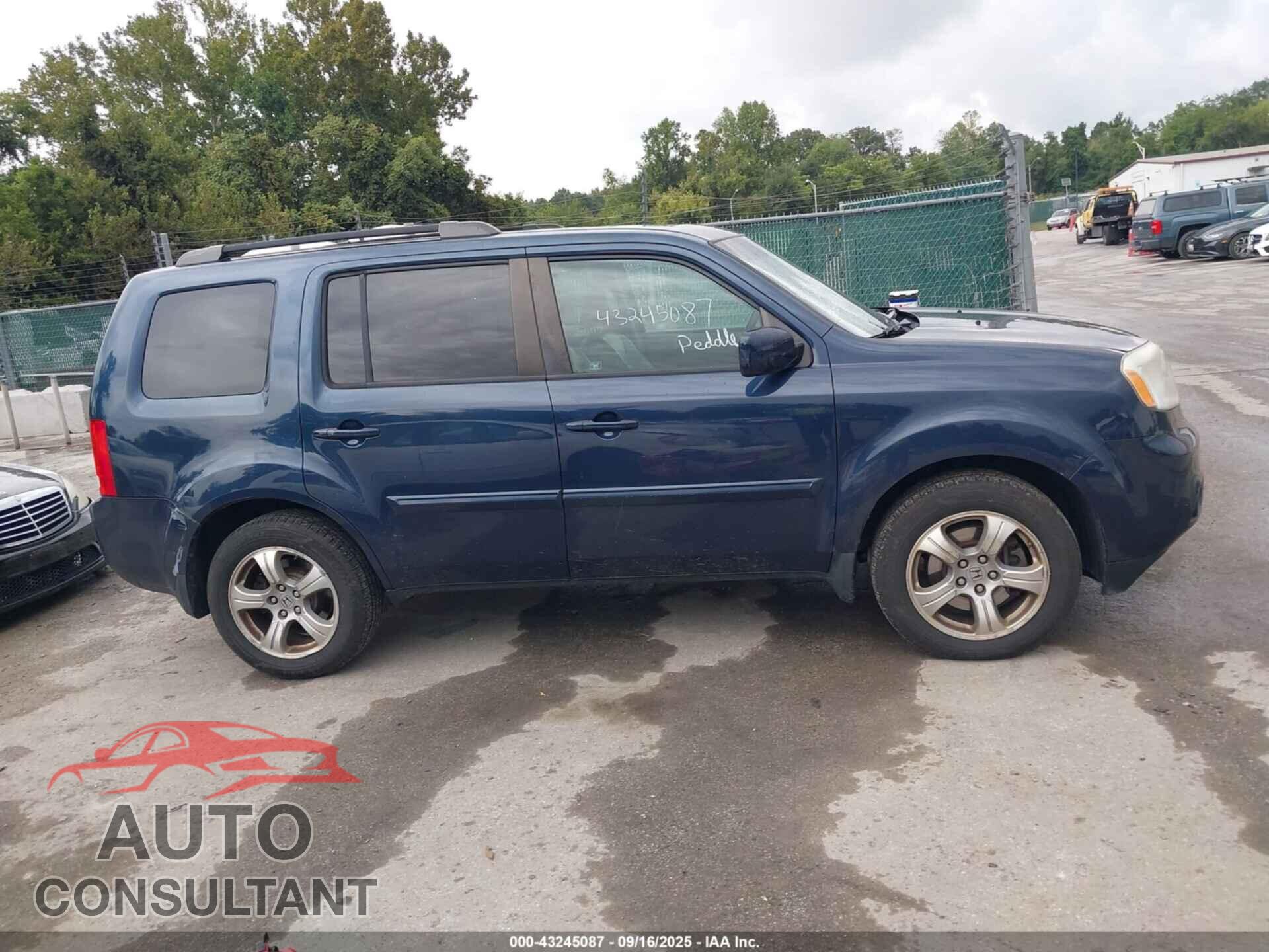 HONDA PILOT 2012 - 5FNYF4H55CB032862