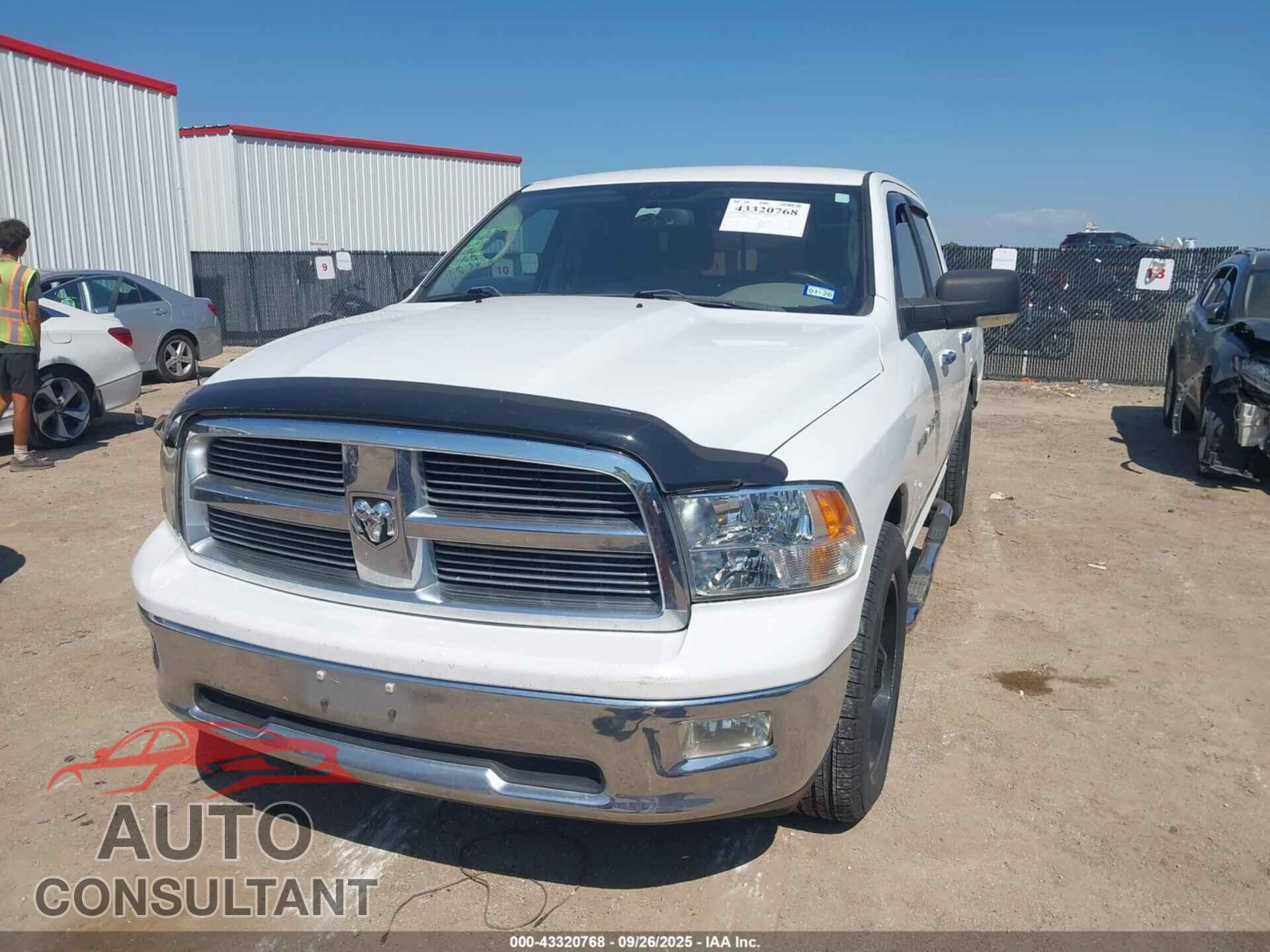 DODGE RAM 1500 2011 - 1D7RB1CT9BS596607