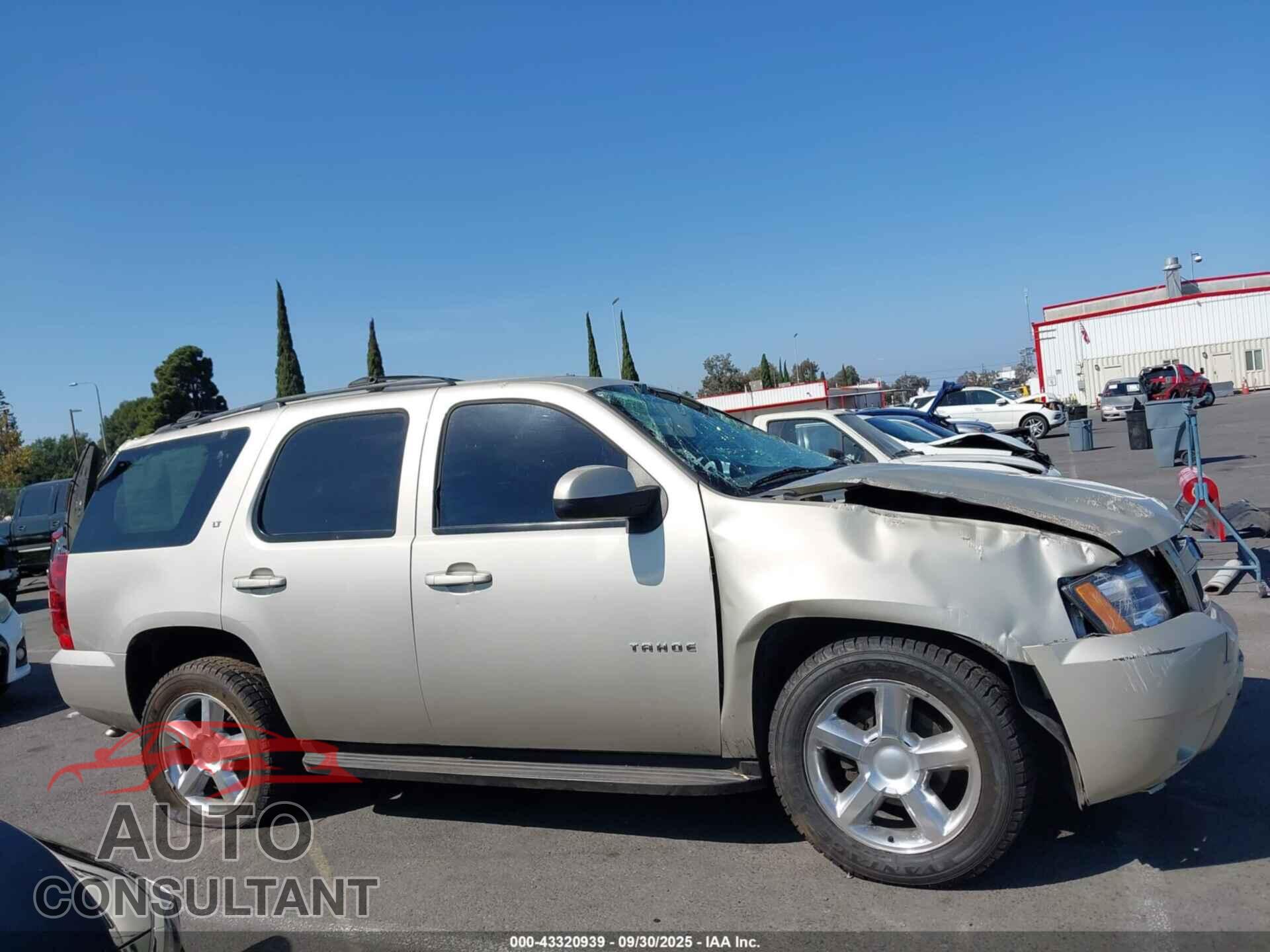 CHEVROLET TAHOE 2013 - 1GNSCBE0XDR141347