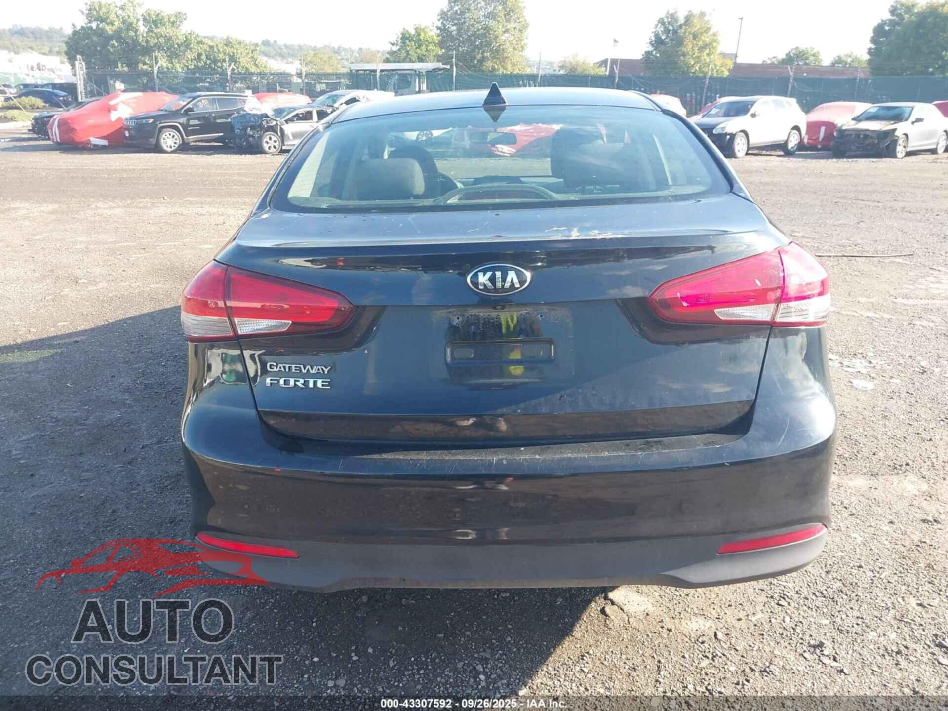 KIA FORTE 2018 - 3KPFL4A70JE183767