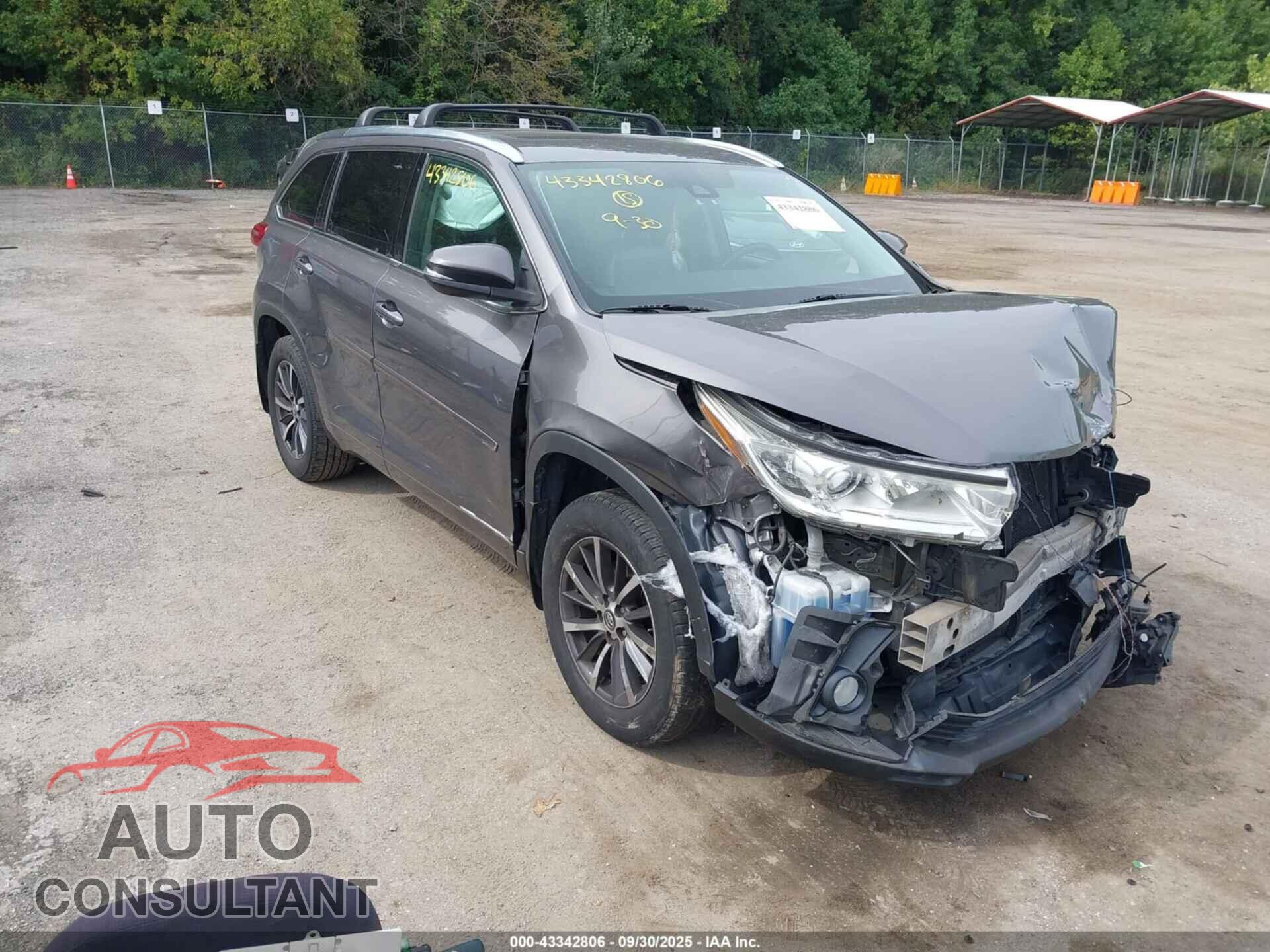 TOYOTA HIGHLANDER 2017 - 5TDJZRFH6HS375816