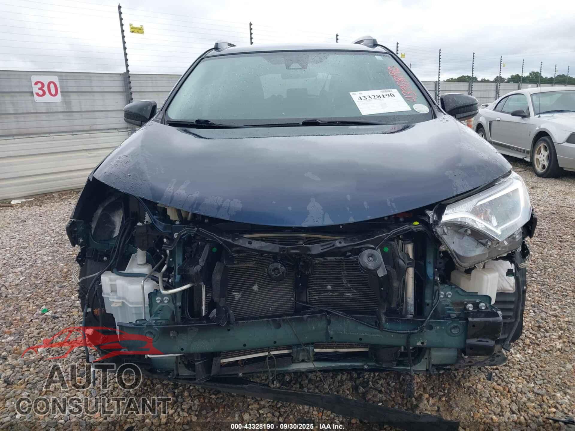 TOYOTA RAV4 2017 - JTMZFREV0HJ146144