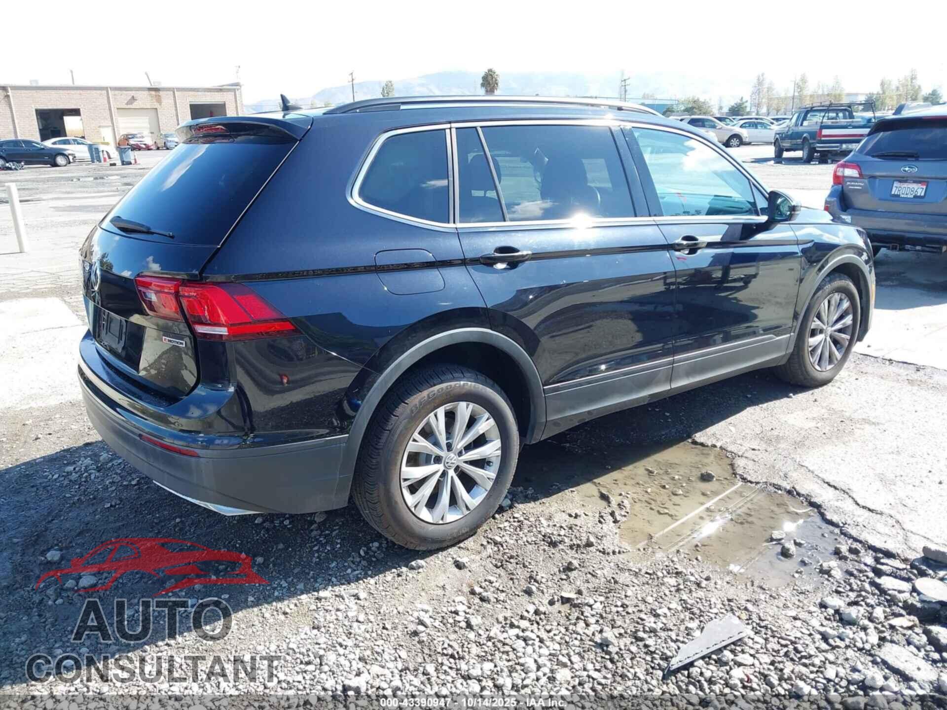 VOLKSWAGEN TIGUAN 2019 - 3VV2B7AX3KM107763