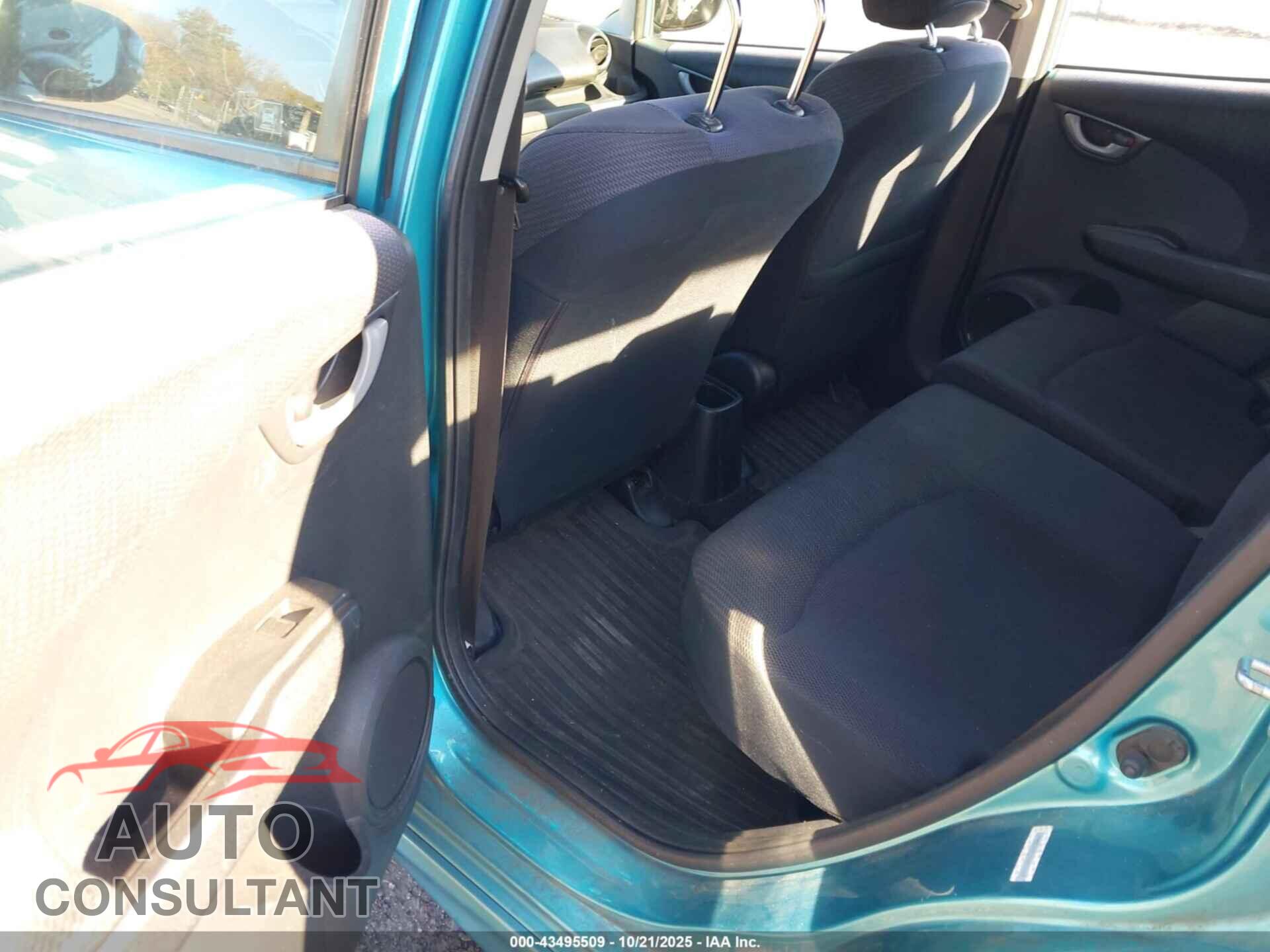 HONDA FIT 2012 - JHMGE8H51CC011010