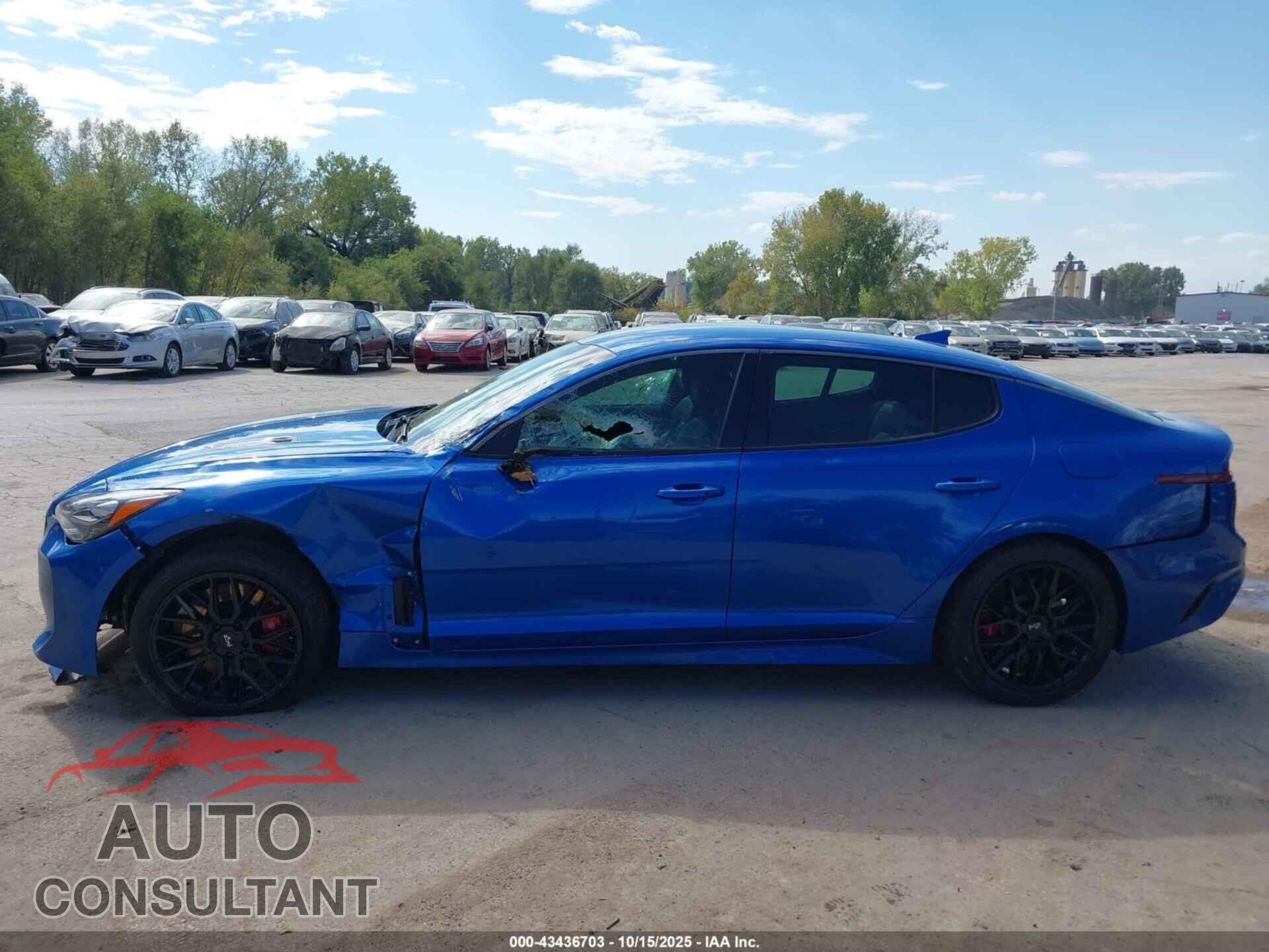 KIA STINGER 2018 - KNAE35LC6J6039137