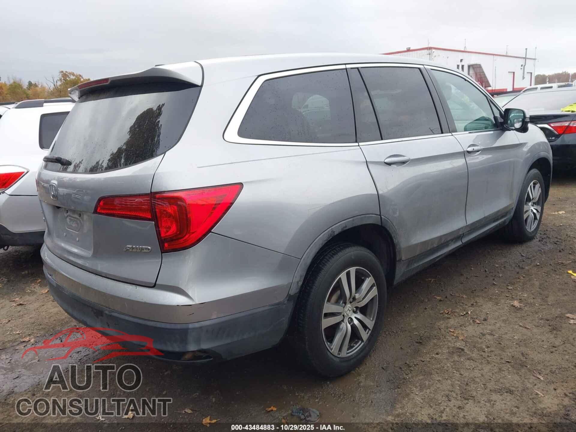 HONDA PILOT 2017 - 5FNYF6H35HB078581
