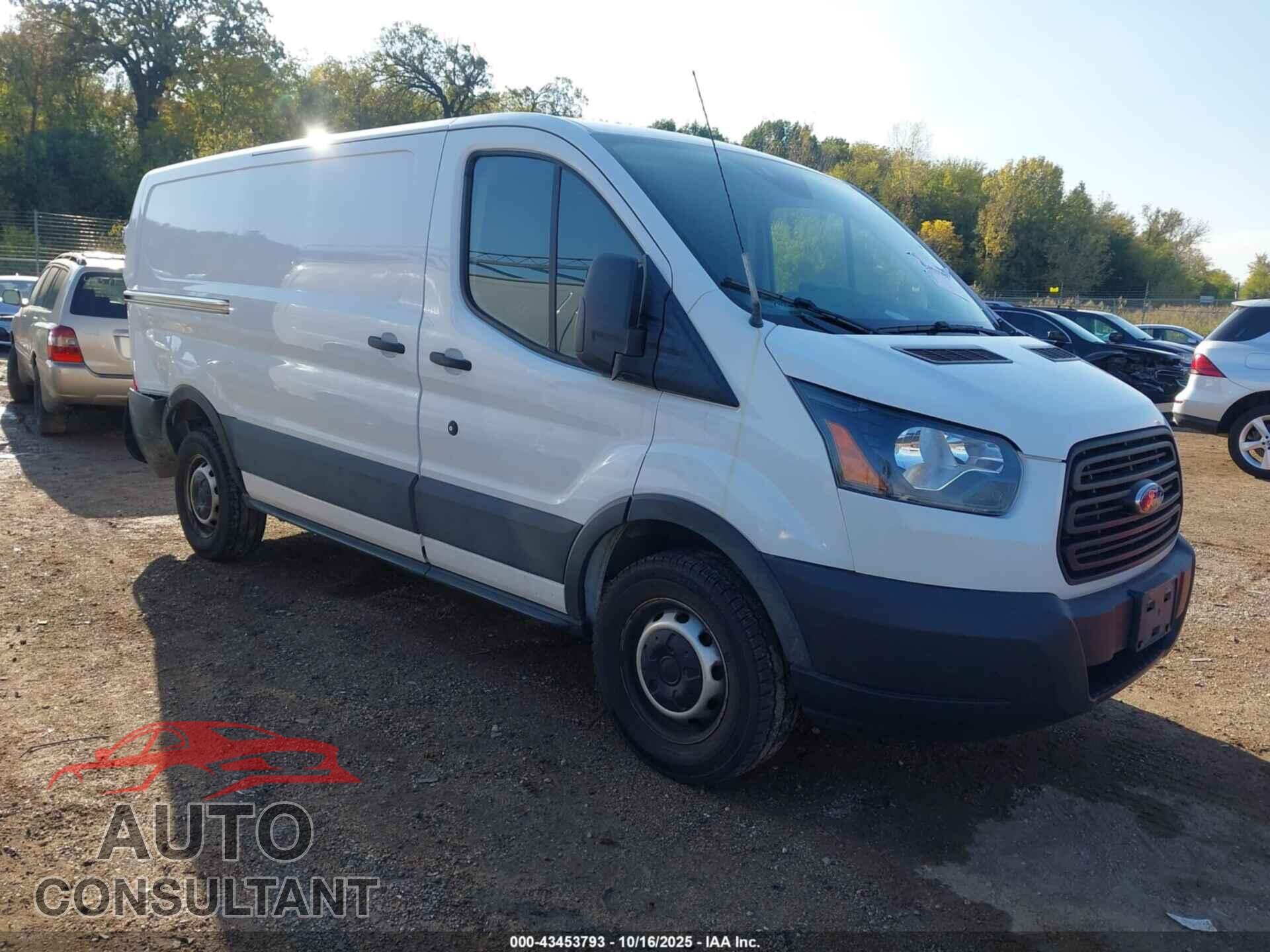 FORD TRANSIT-250 2019 - 1FTYR1YM5KKA30432