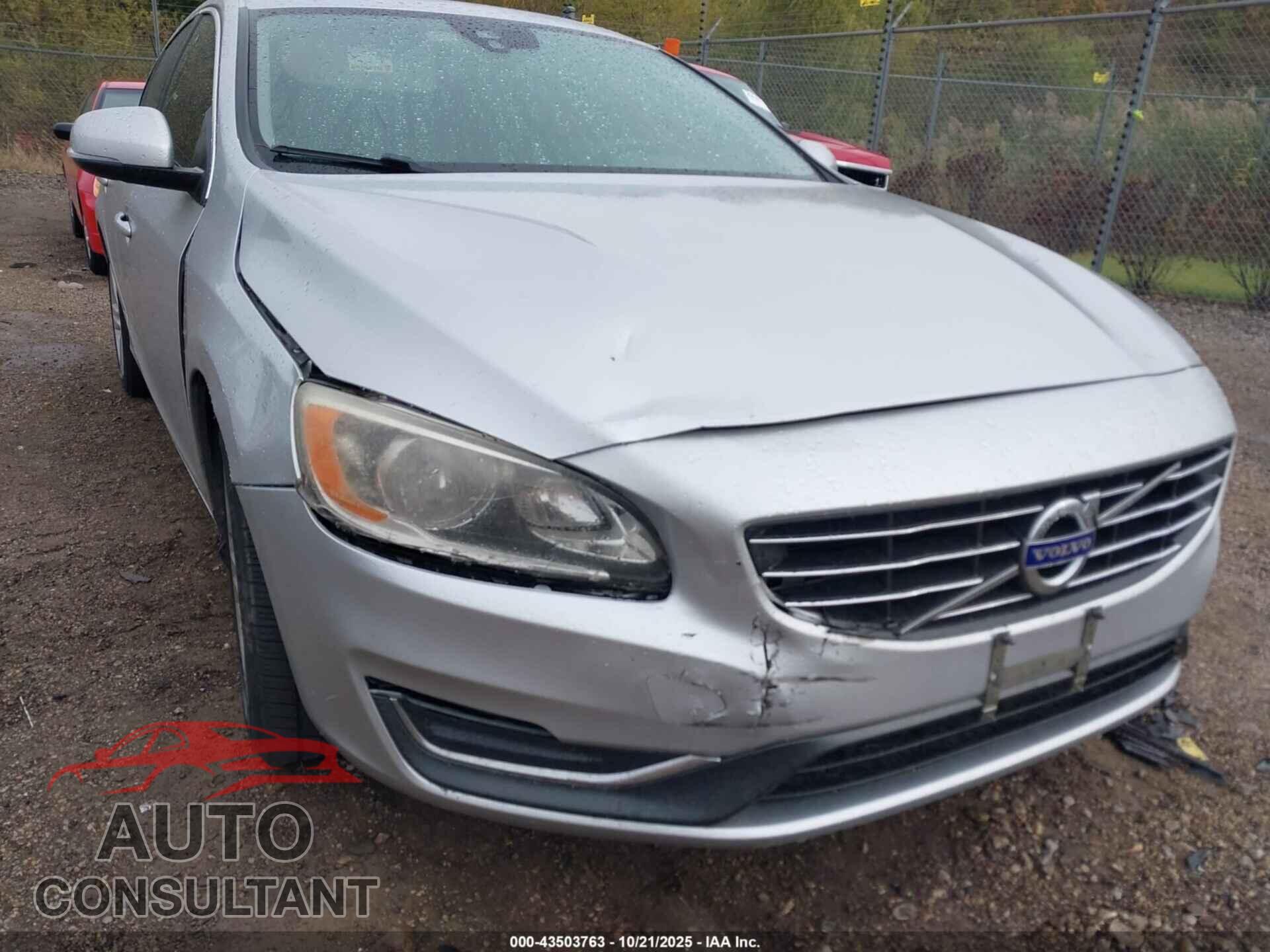 VOLVO S60 2015 - YV140MFB9F1309755