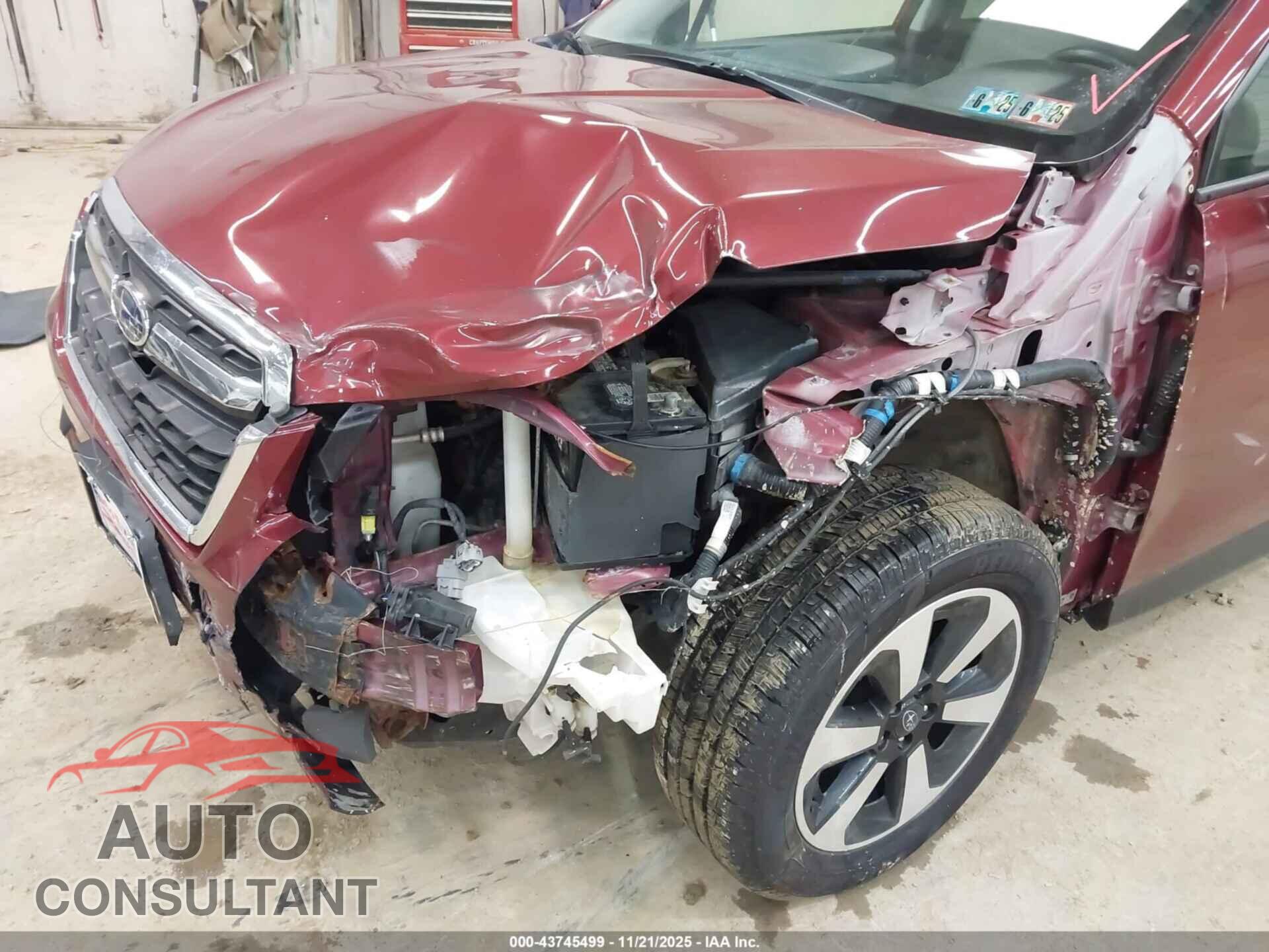 SUBARU FORESTER 2018 - JF2SJAEC9JH446456