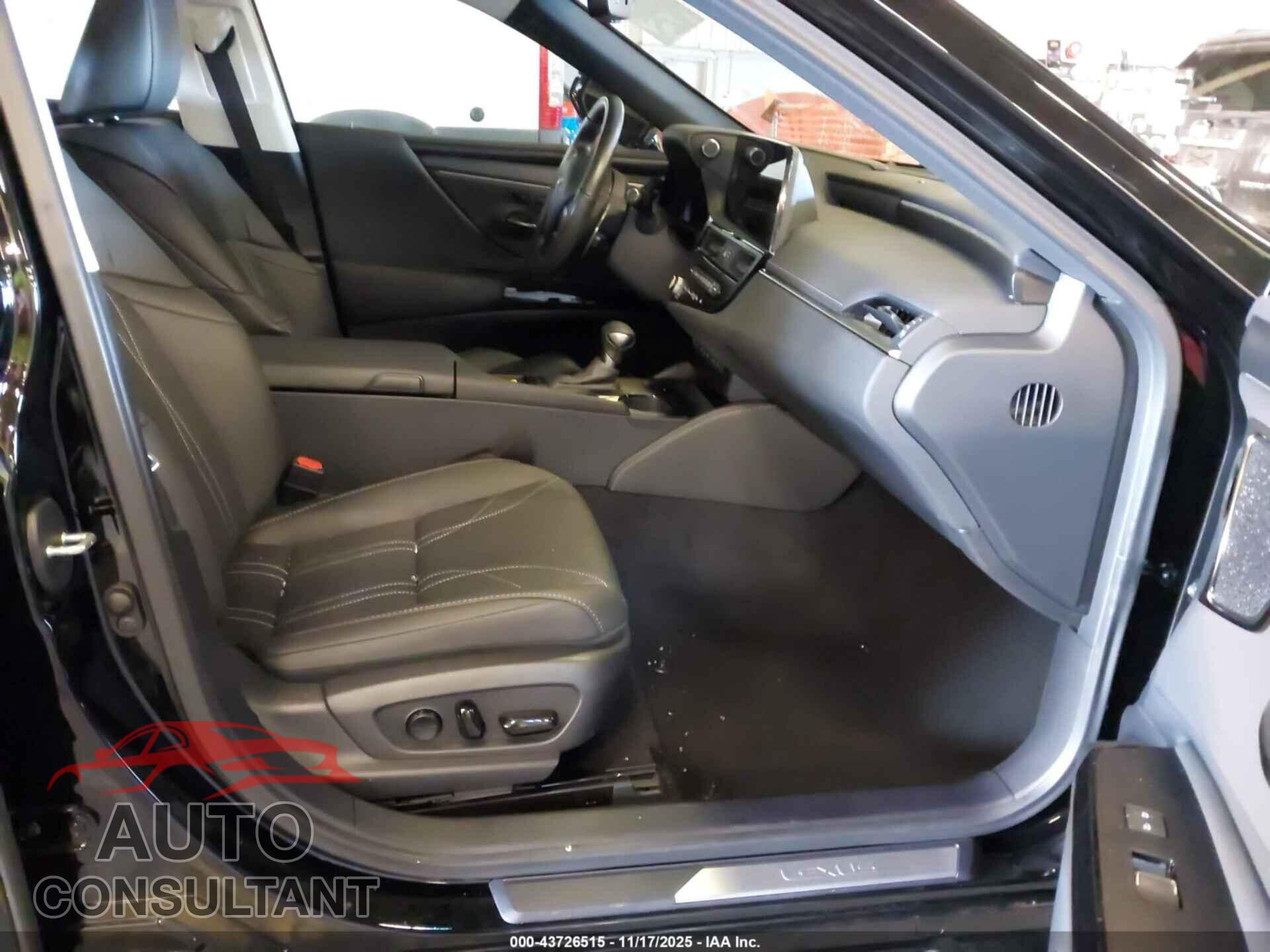 LEXUS ES 350 2025 - 58AEZ1B17SU208304