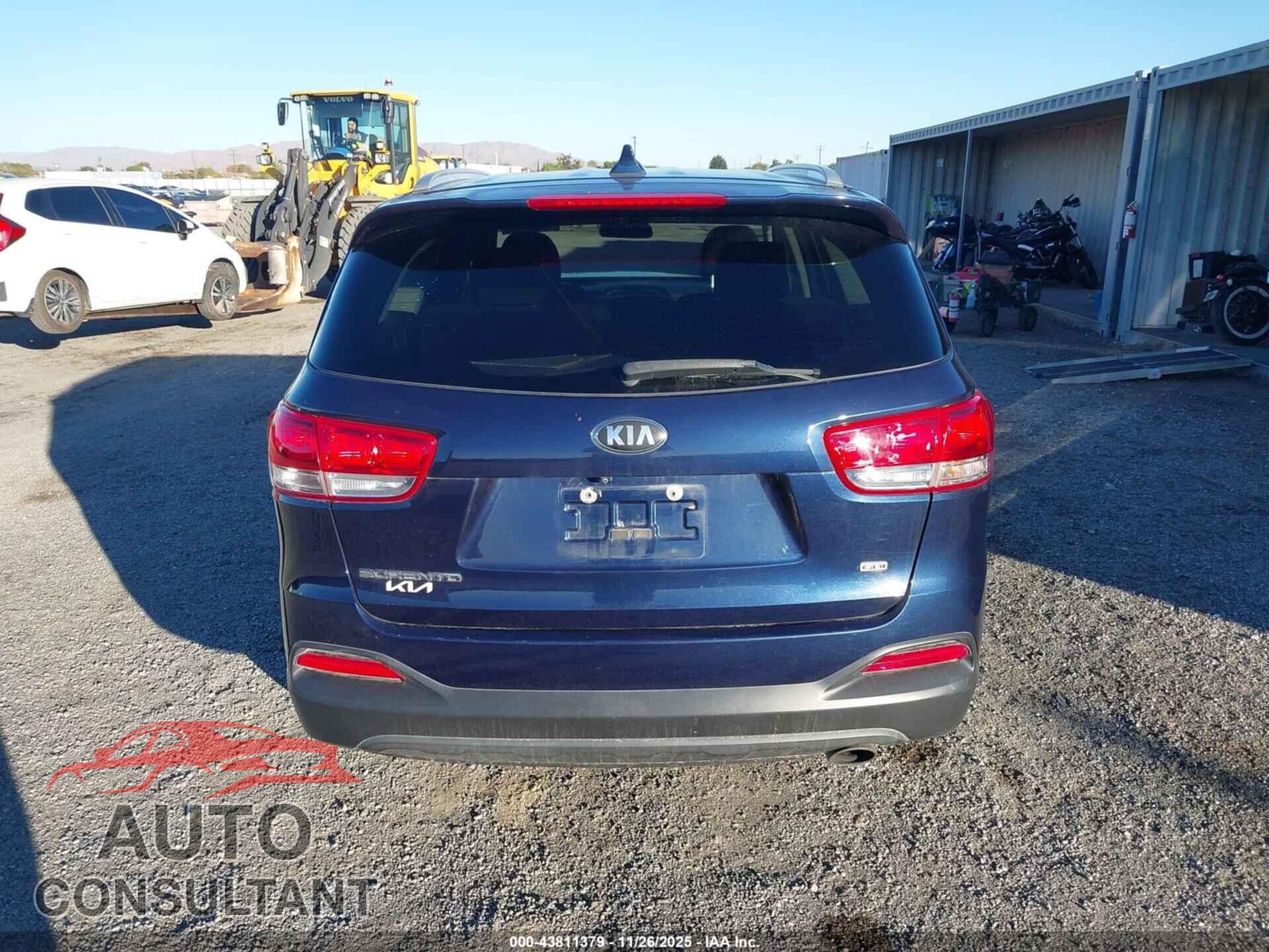 KIA SORENTO 2018 - 5XYPG4A31JG346659