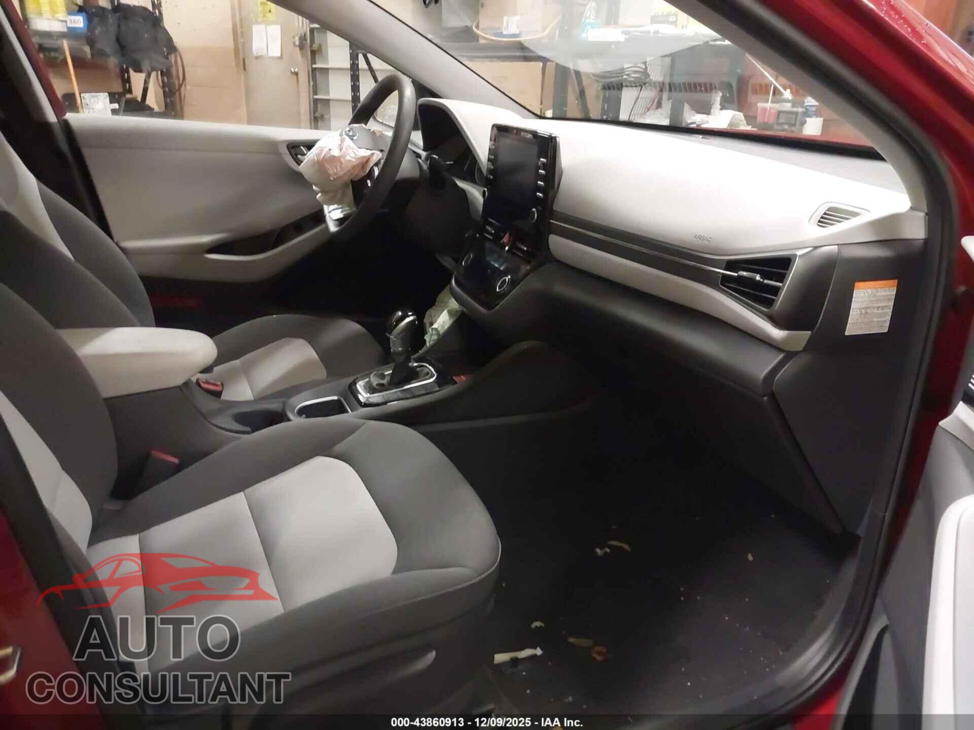 HYUNDAI IONIQ HYBRID 2020 - KMHC65LC8LU215598