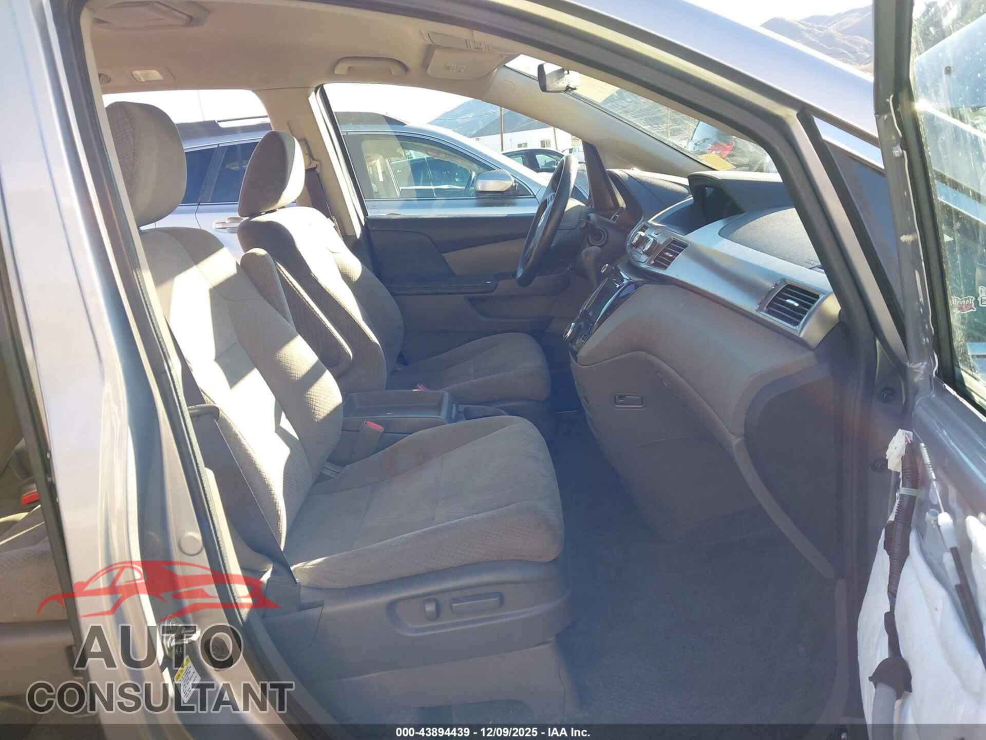 HONDA ODYSSEY 2016 - 5FNRL5H34GB029281