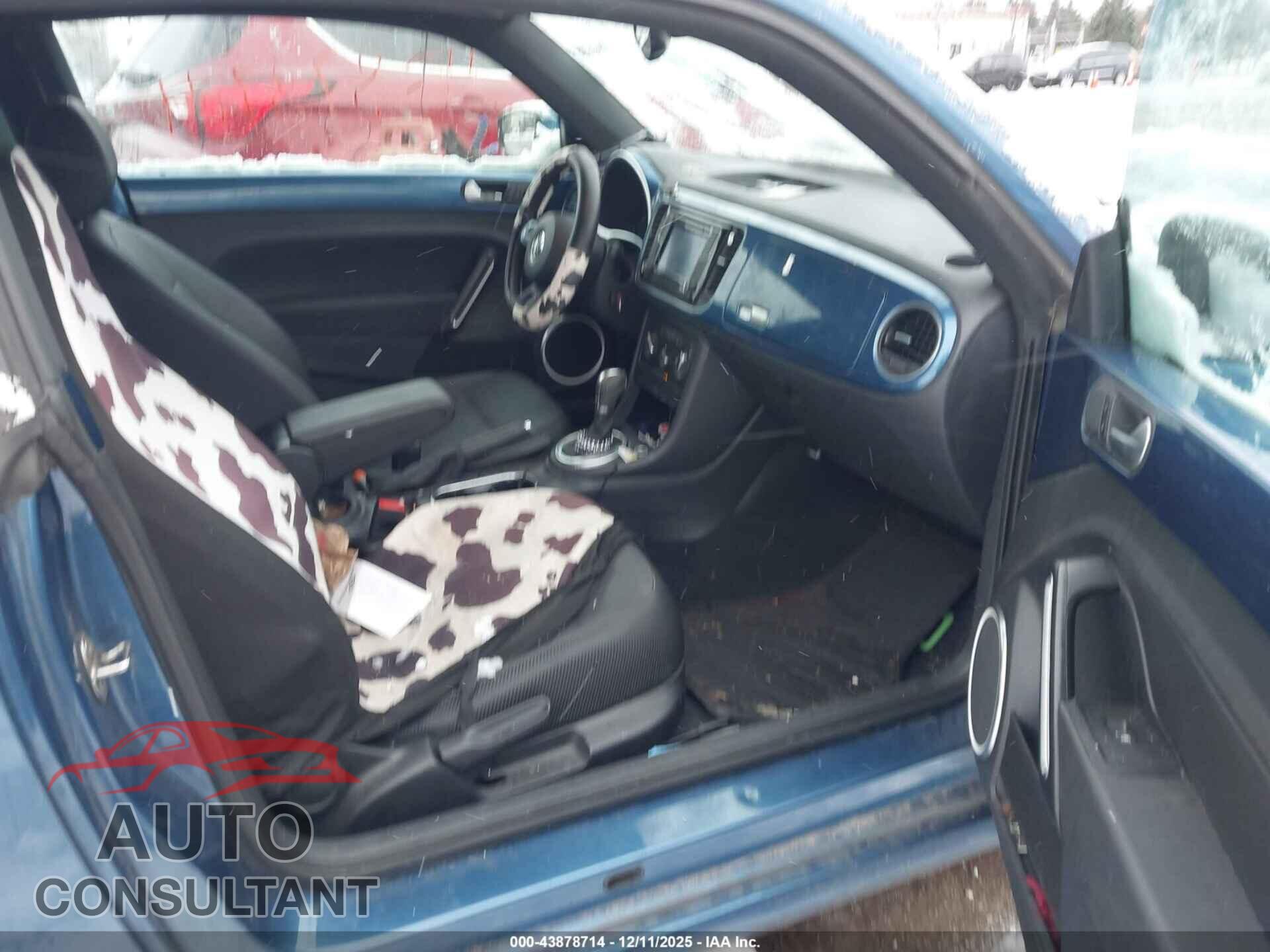 VOLKSWAGEN BEETLE 2016 - 3VWJ17AT5GM604084