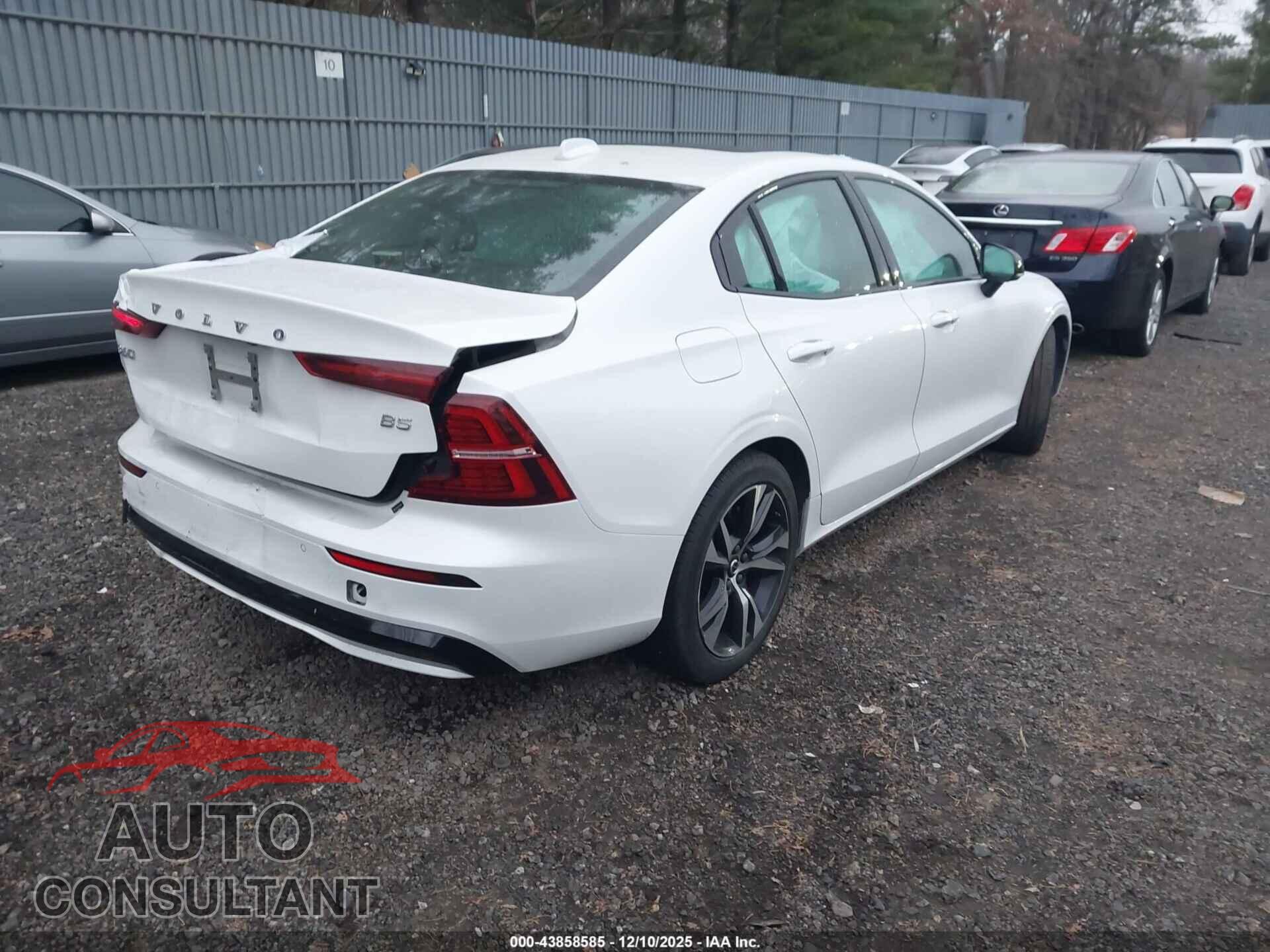 VOLVO S60 2024 - 7JRL12FK6RG323909