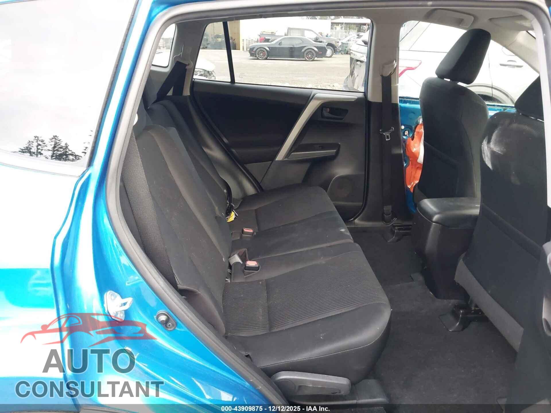 TOYOTA RAV4 2017 - 2T3BFREV8HW642165
