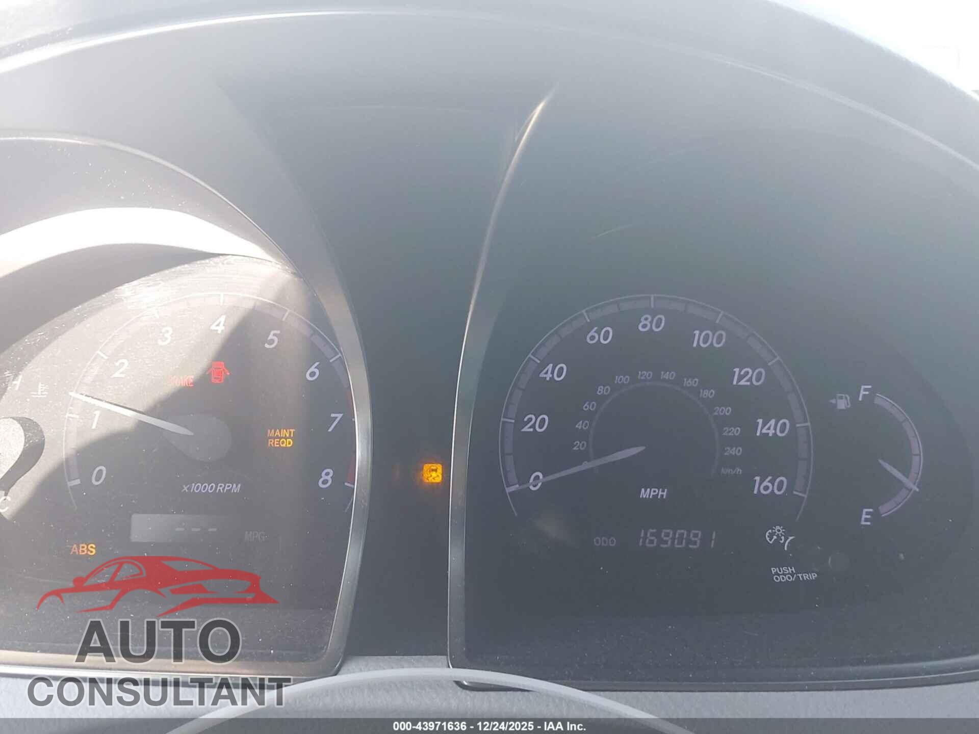 TOYOTA AVALON 2011 - 4T1BK3DB1BU388279
