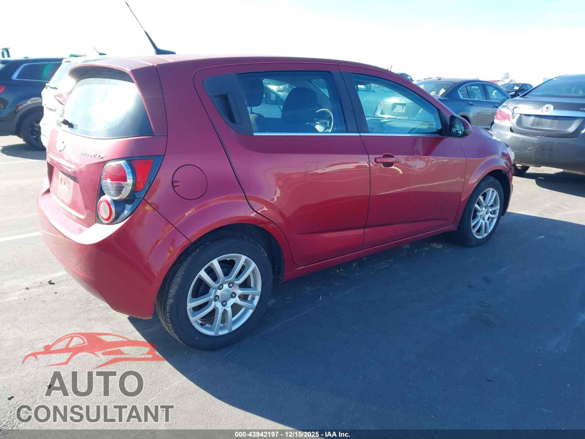 CHEVROLET SONIC 2013 - 1G1JC6SHXD4182380