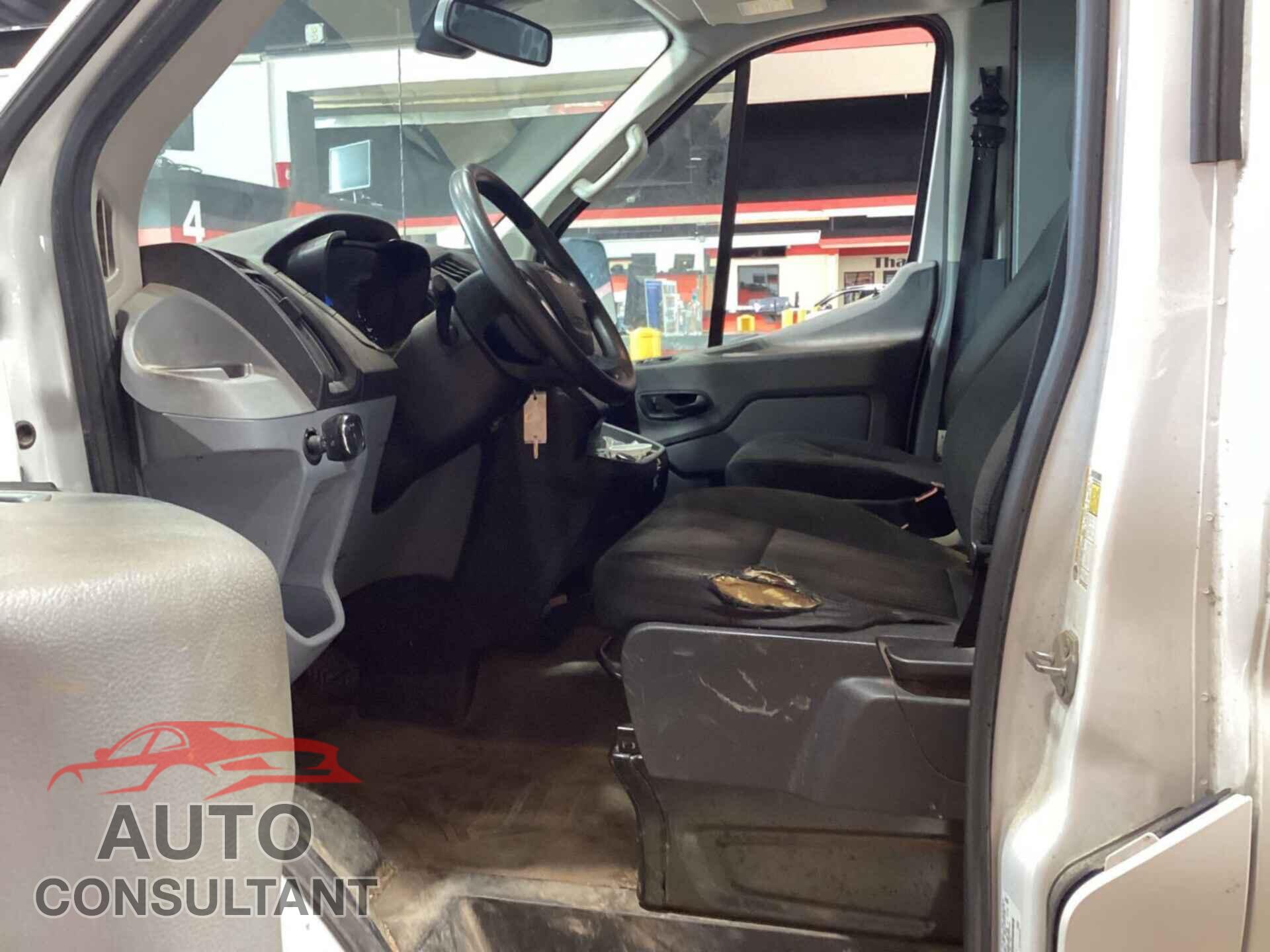 FORD TRANSIT 2019 - 1FTBF4XG3KKA74523