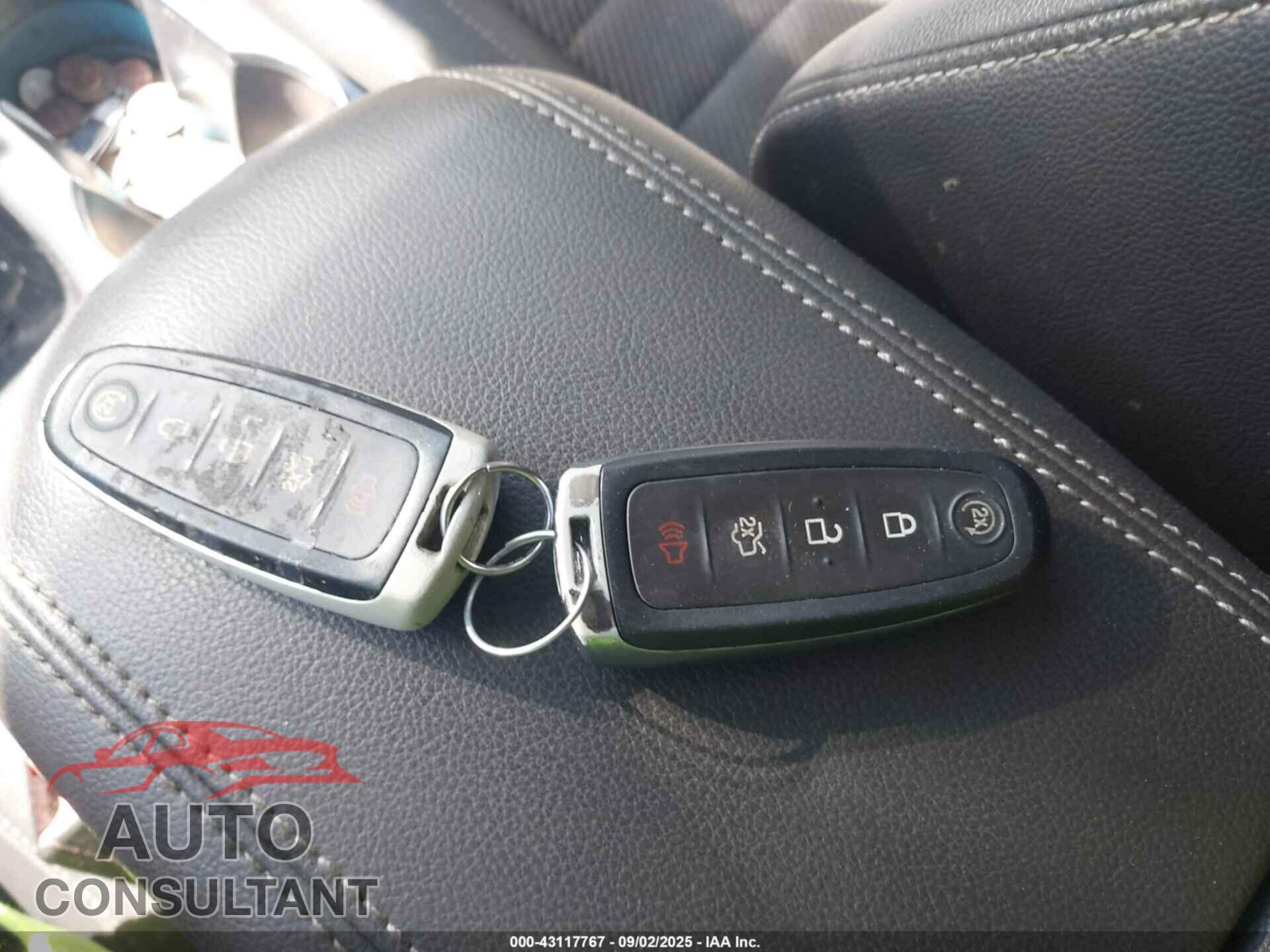FORD ESCAPE 2013 - 1FMCU9J97DUB08709