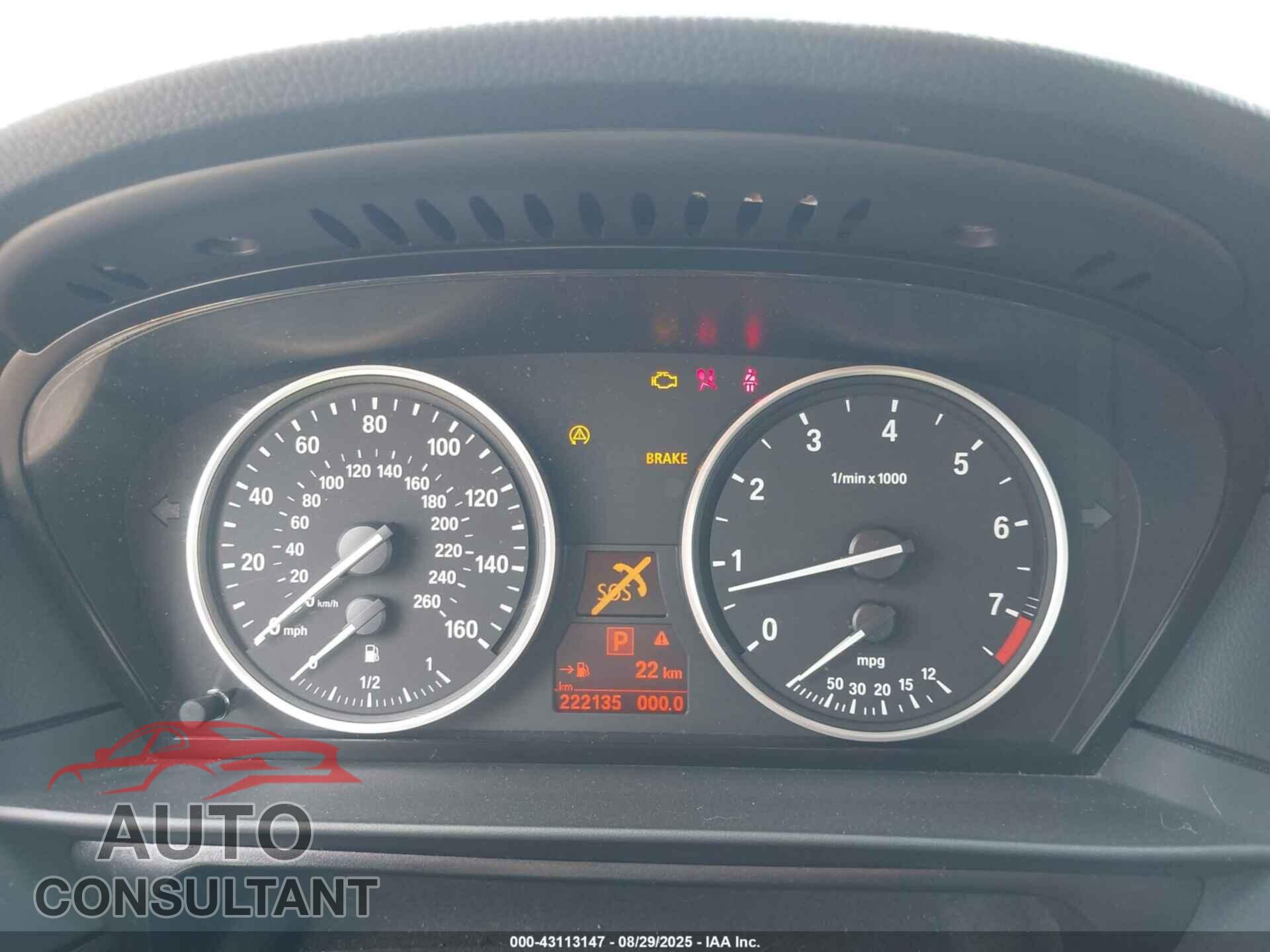 BMW 528I 2009 - WBANV13559C152840